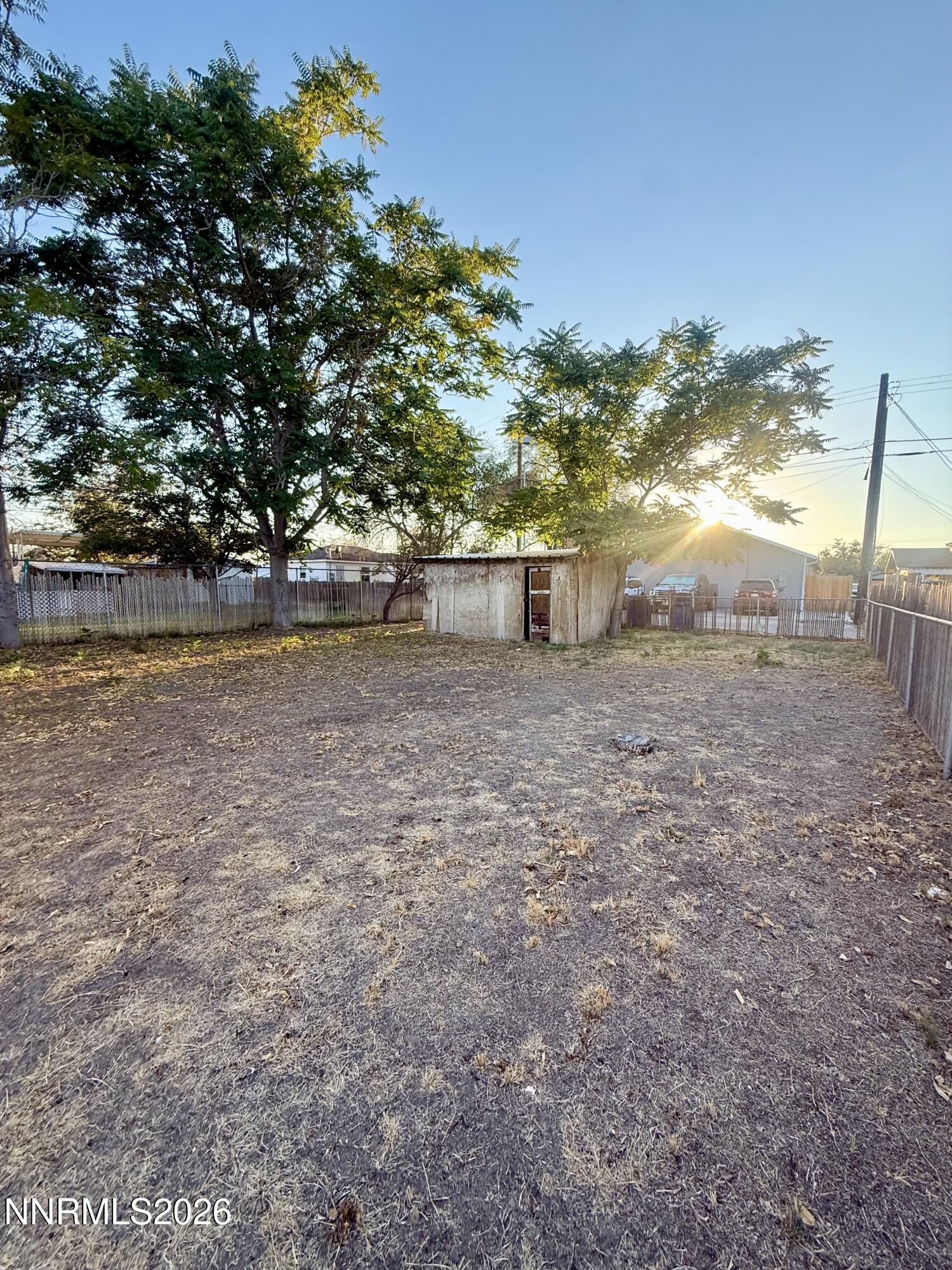 566 Douglas Street Property Photo 22