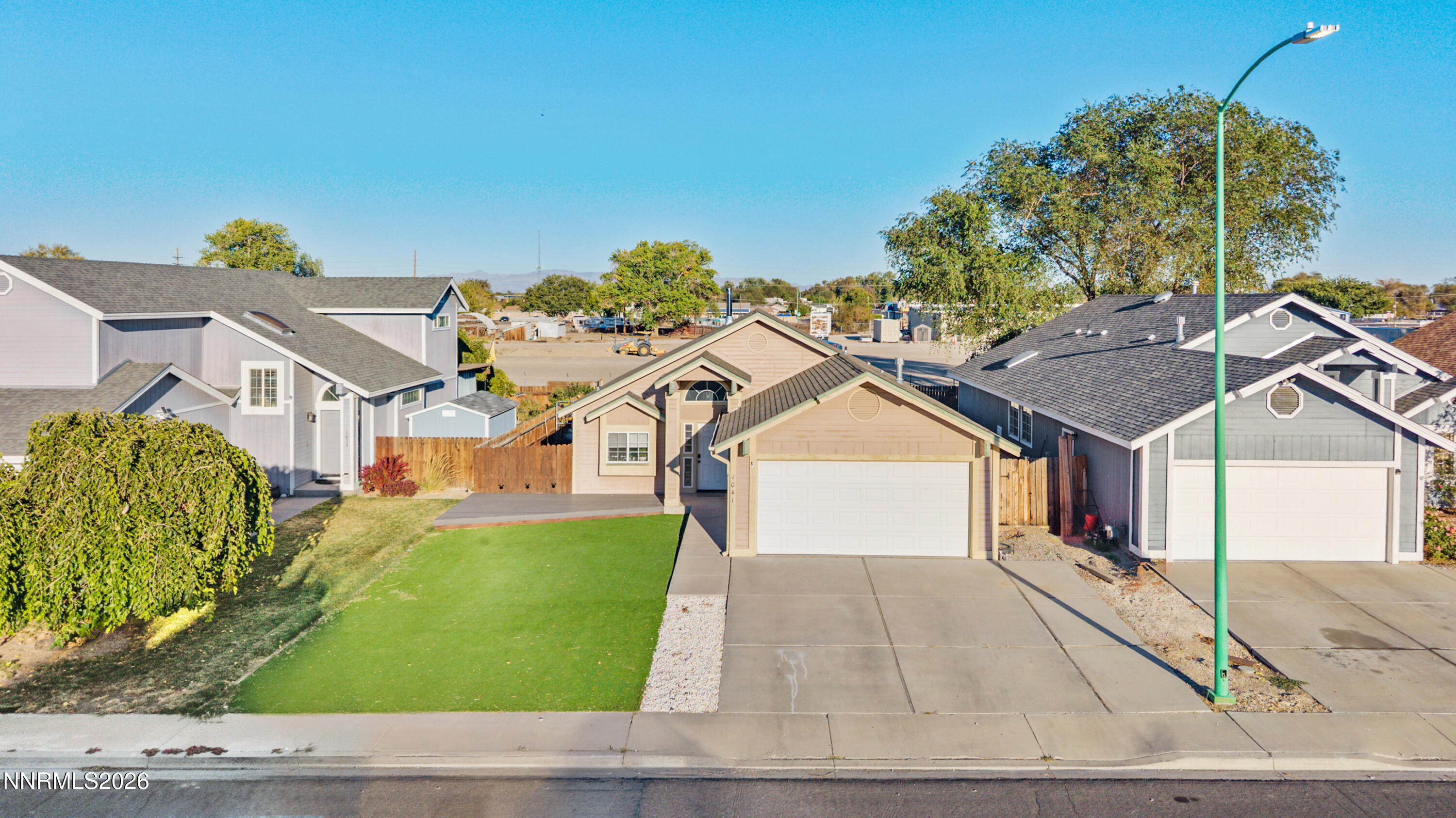 1041 Deena Way Property Photo 1