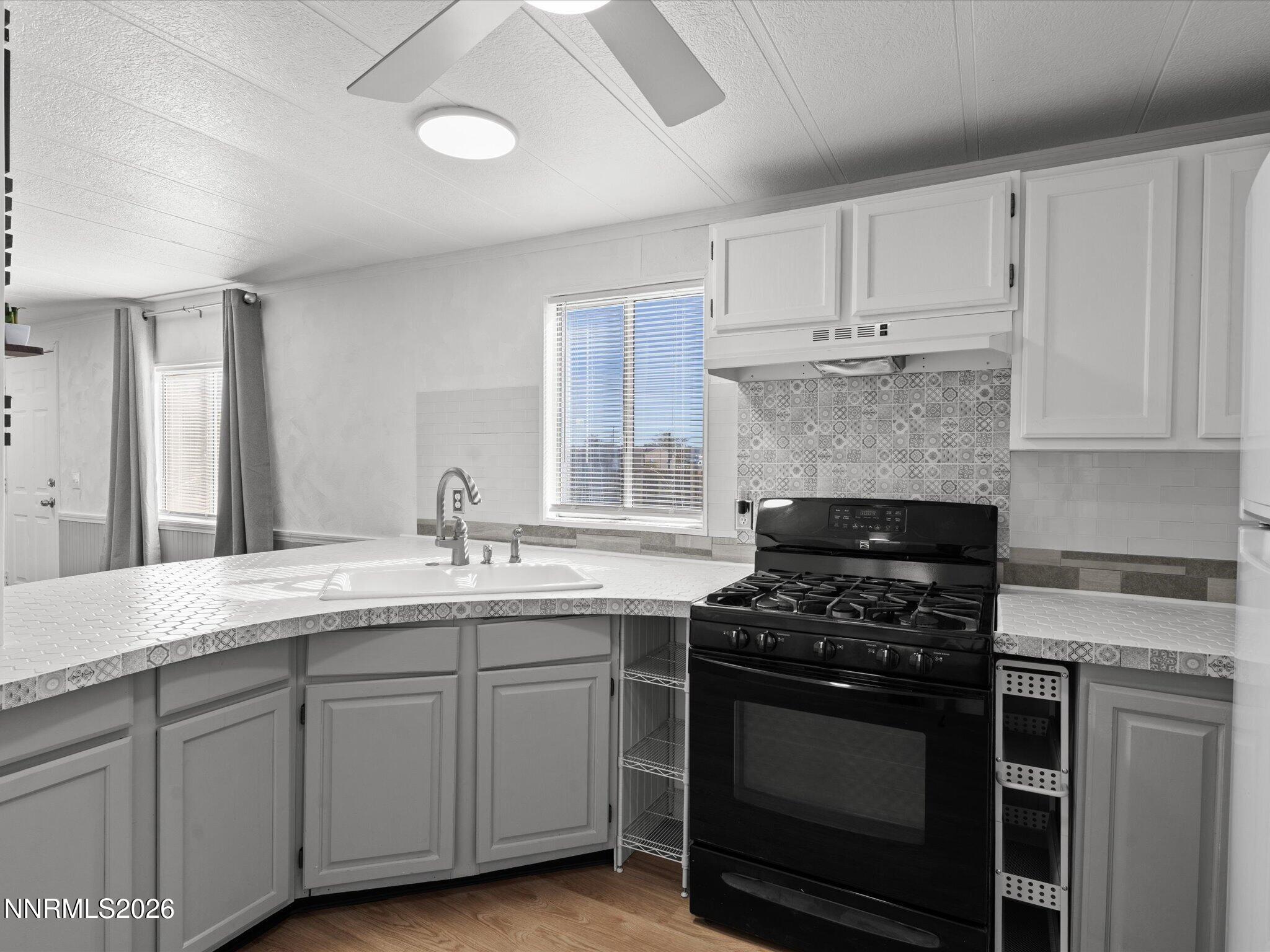 2590 Tonopah Street Property Photo 10