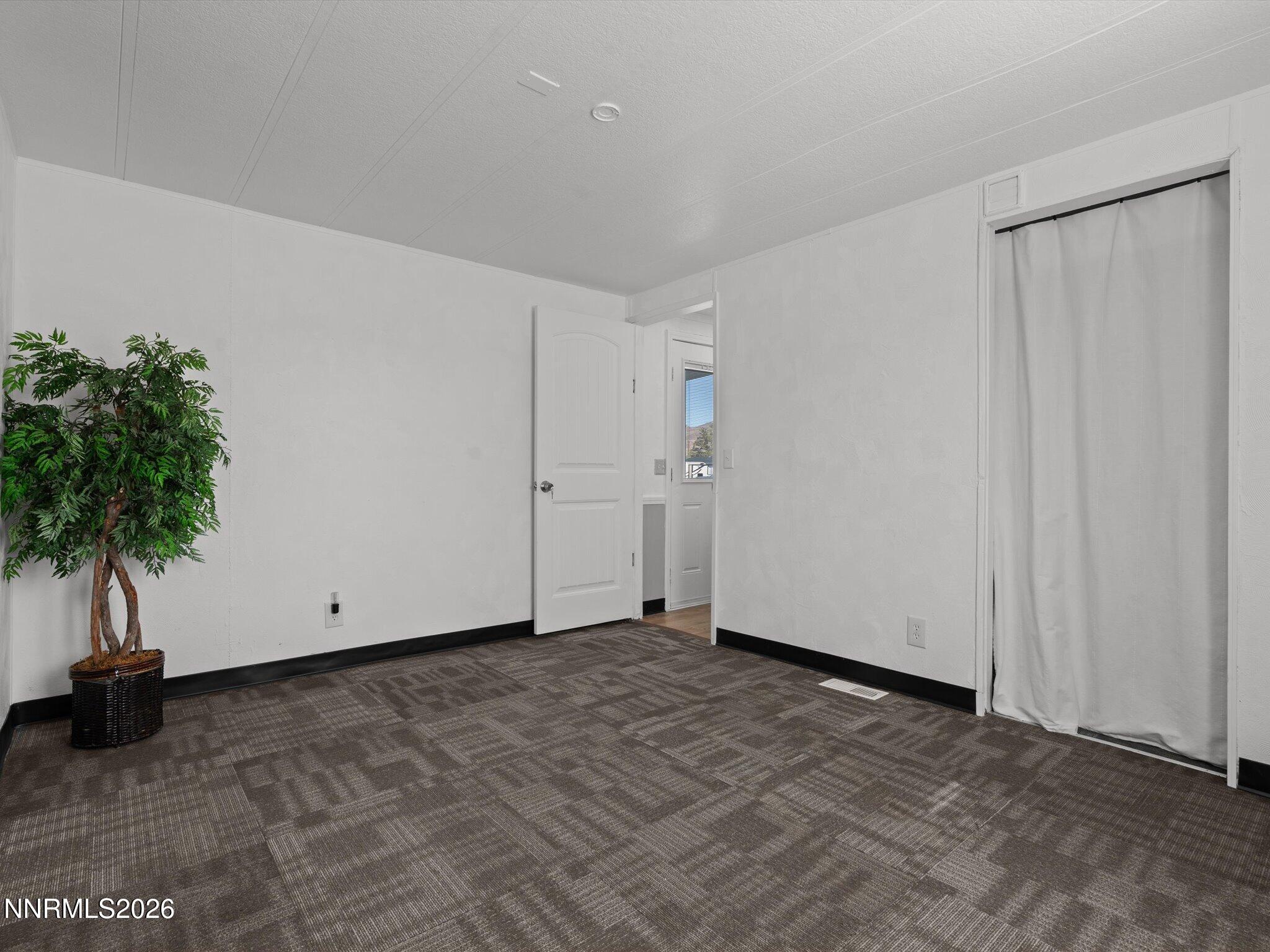 2590 Tonopah Street Property Photo 16