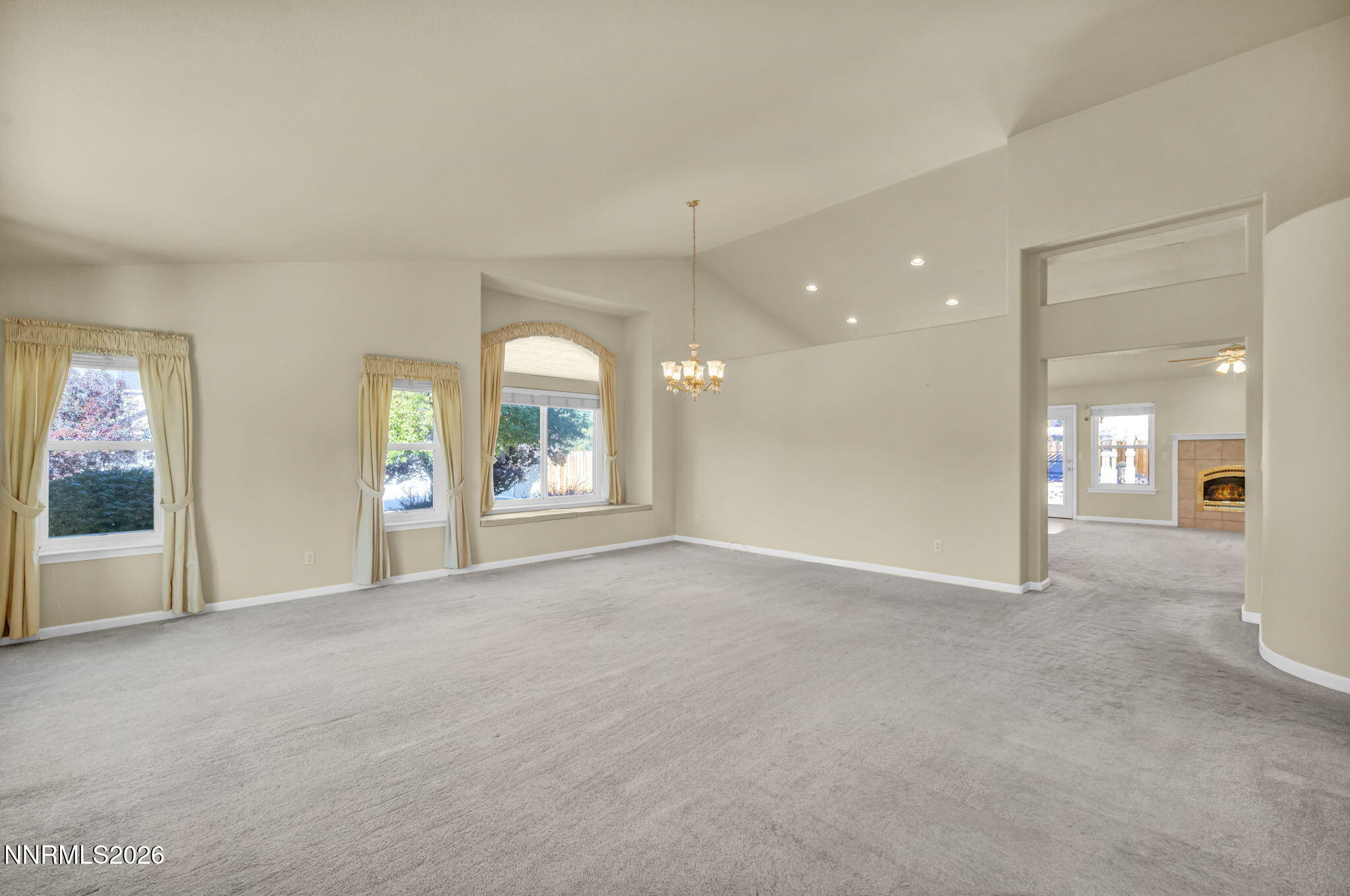 1138 Country Club Drive Property Photo 11