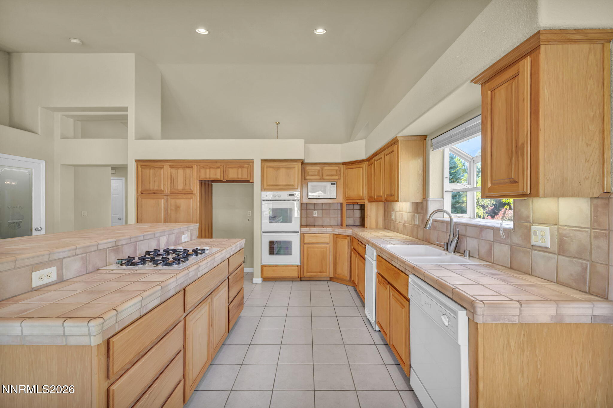 1138 Country Club Drive Property Photo 28