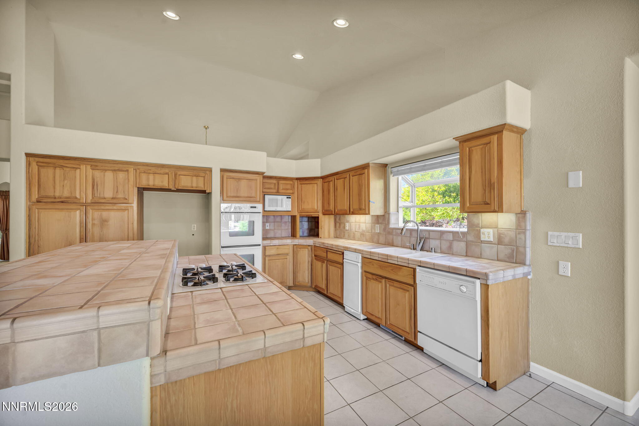1138 Country Club Drive Property Photo 29