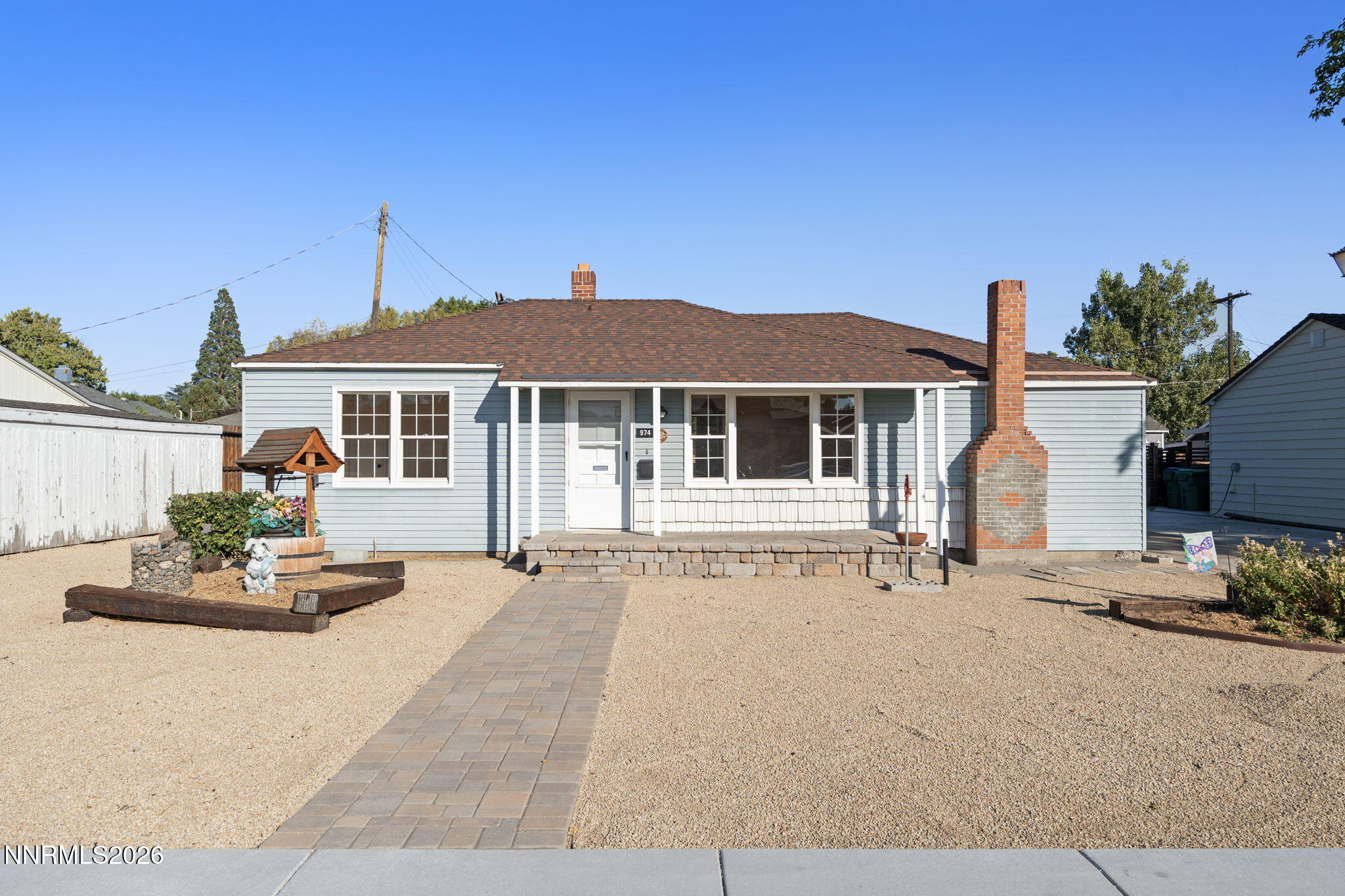 974 6th Street Property Photo 1