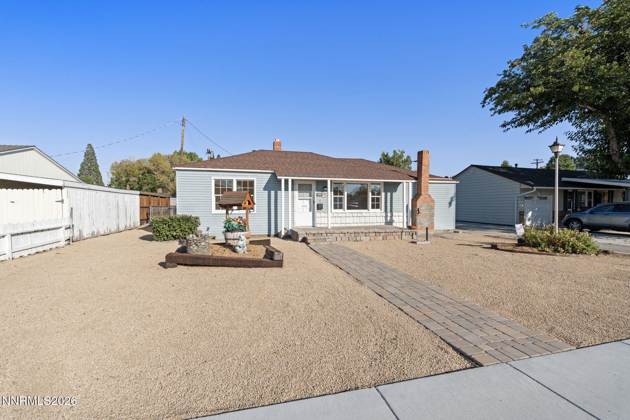 974 6th Street Property Photo 2