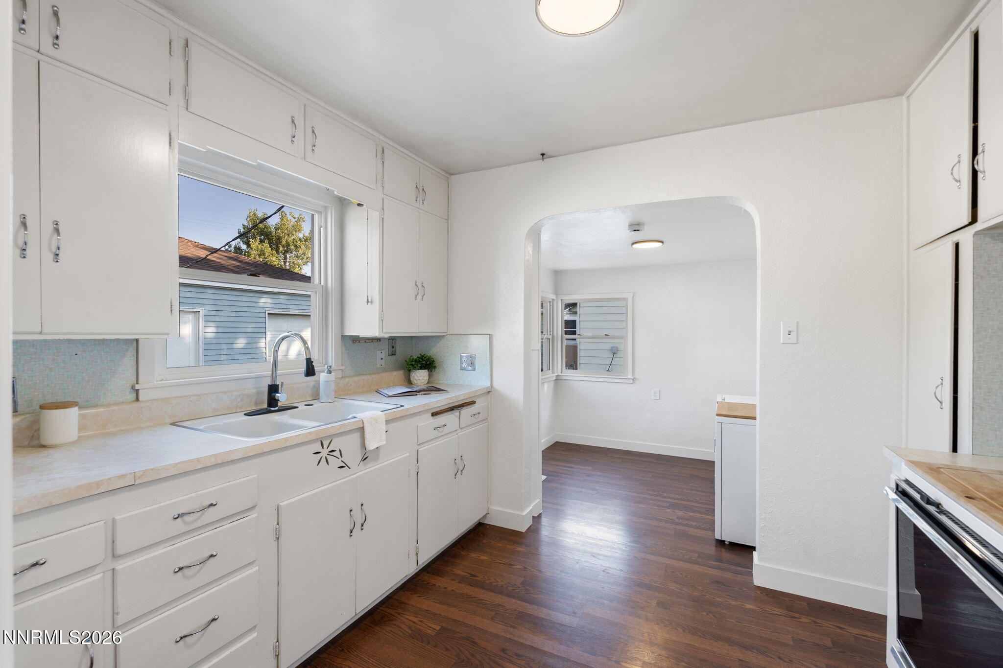 974 6th Street Property Photo 18