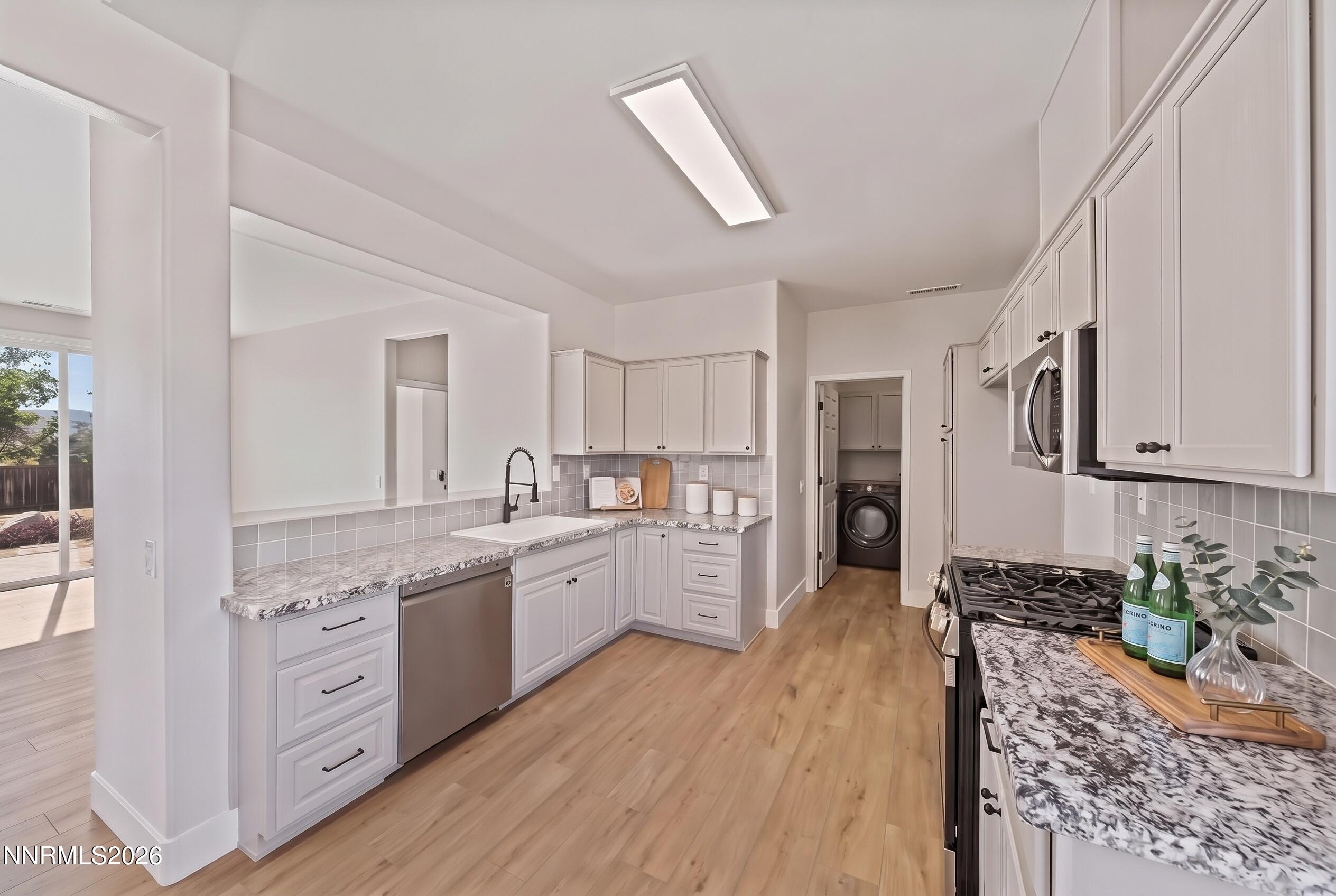 20888 White Rock Drive Property Photo 2