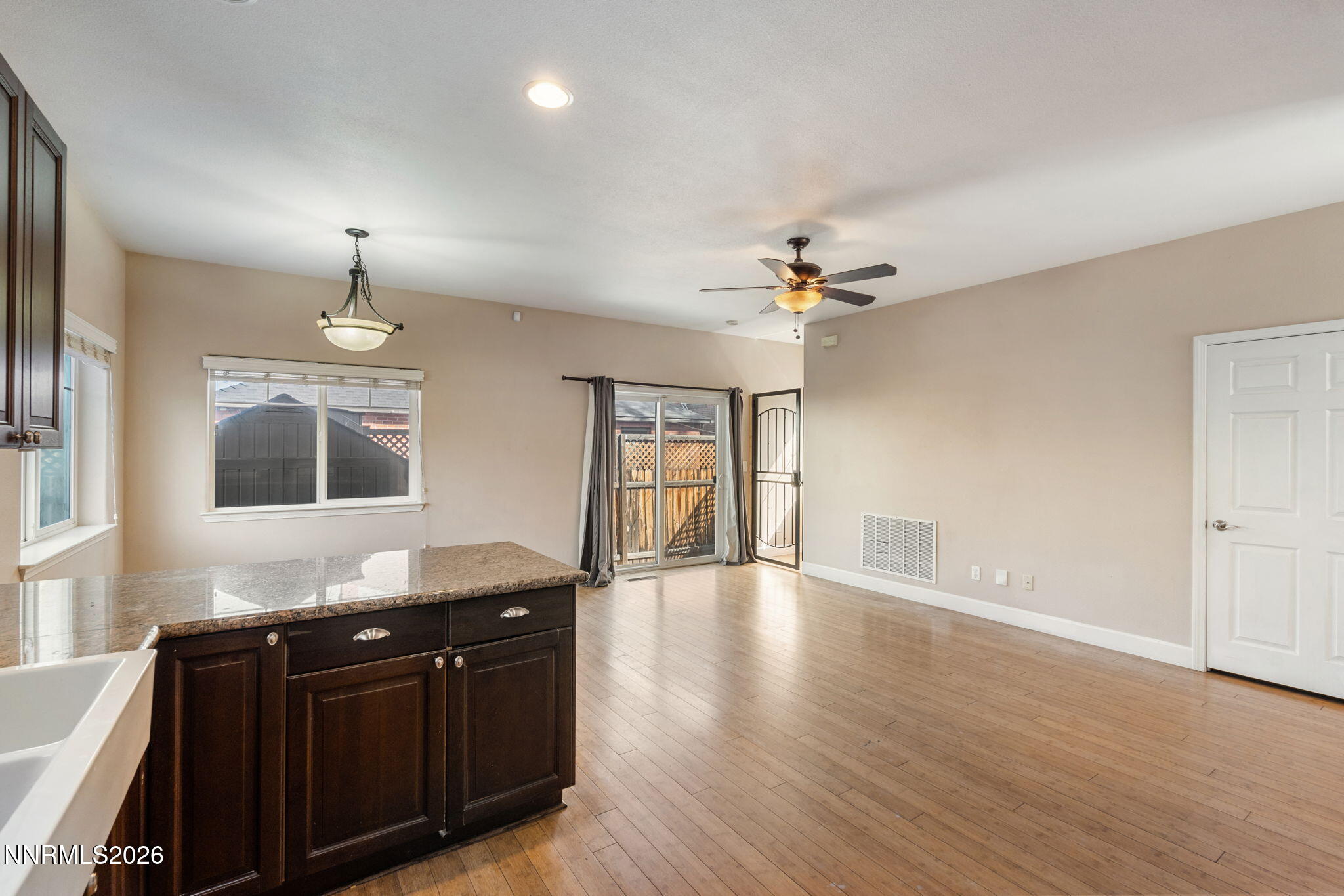 880 Salazar Lane Property Photo 11