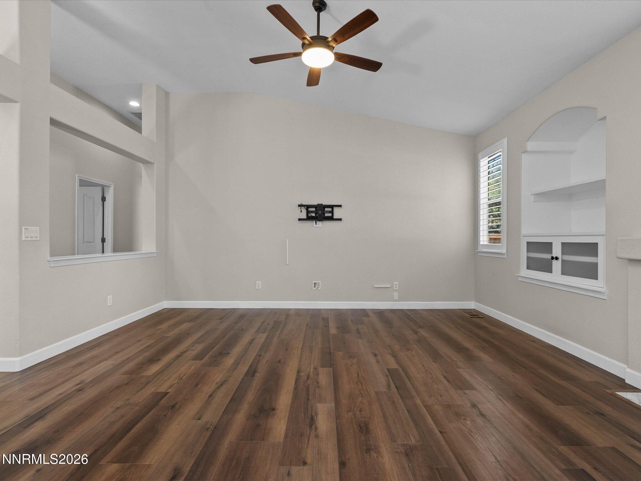 270 River Flow Drive Property Photo 9