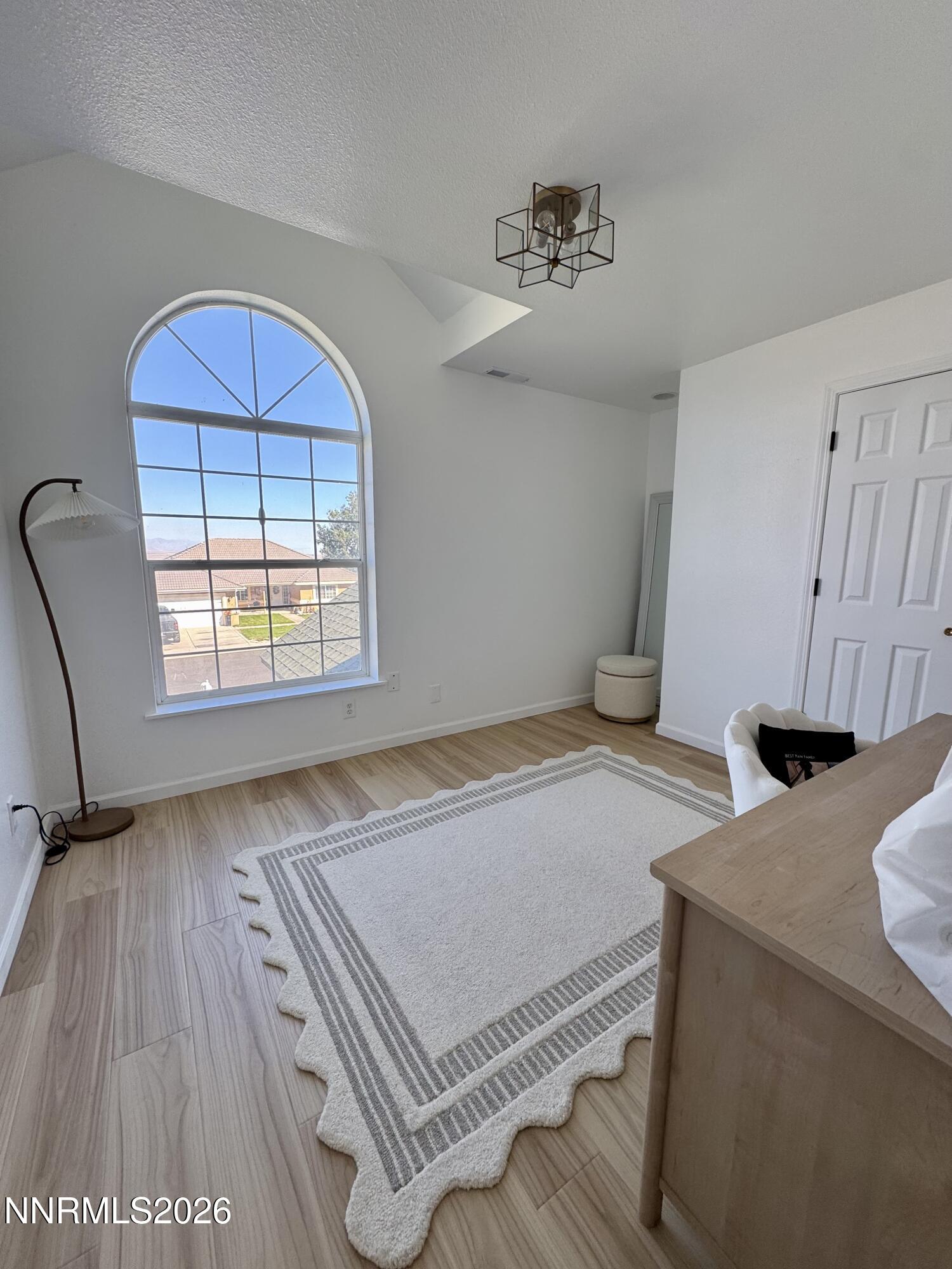 5230 E Offenhauser Drive Property Photo 16