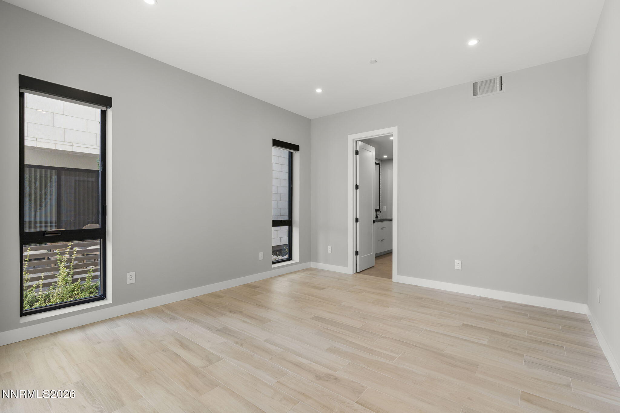 76 Caballada Street Property Photo 27