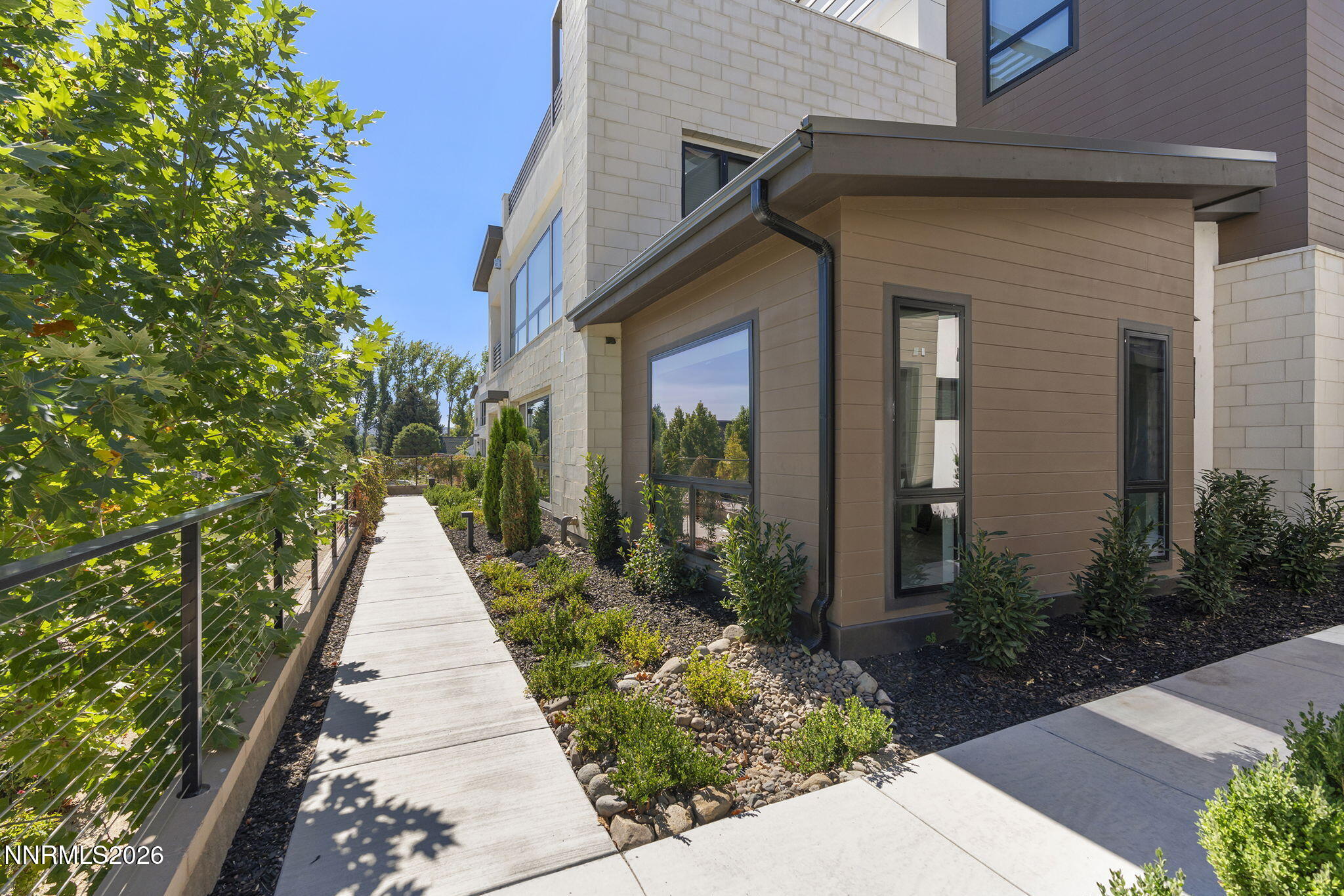 76 Caballada Street Property Photo 38