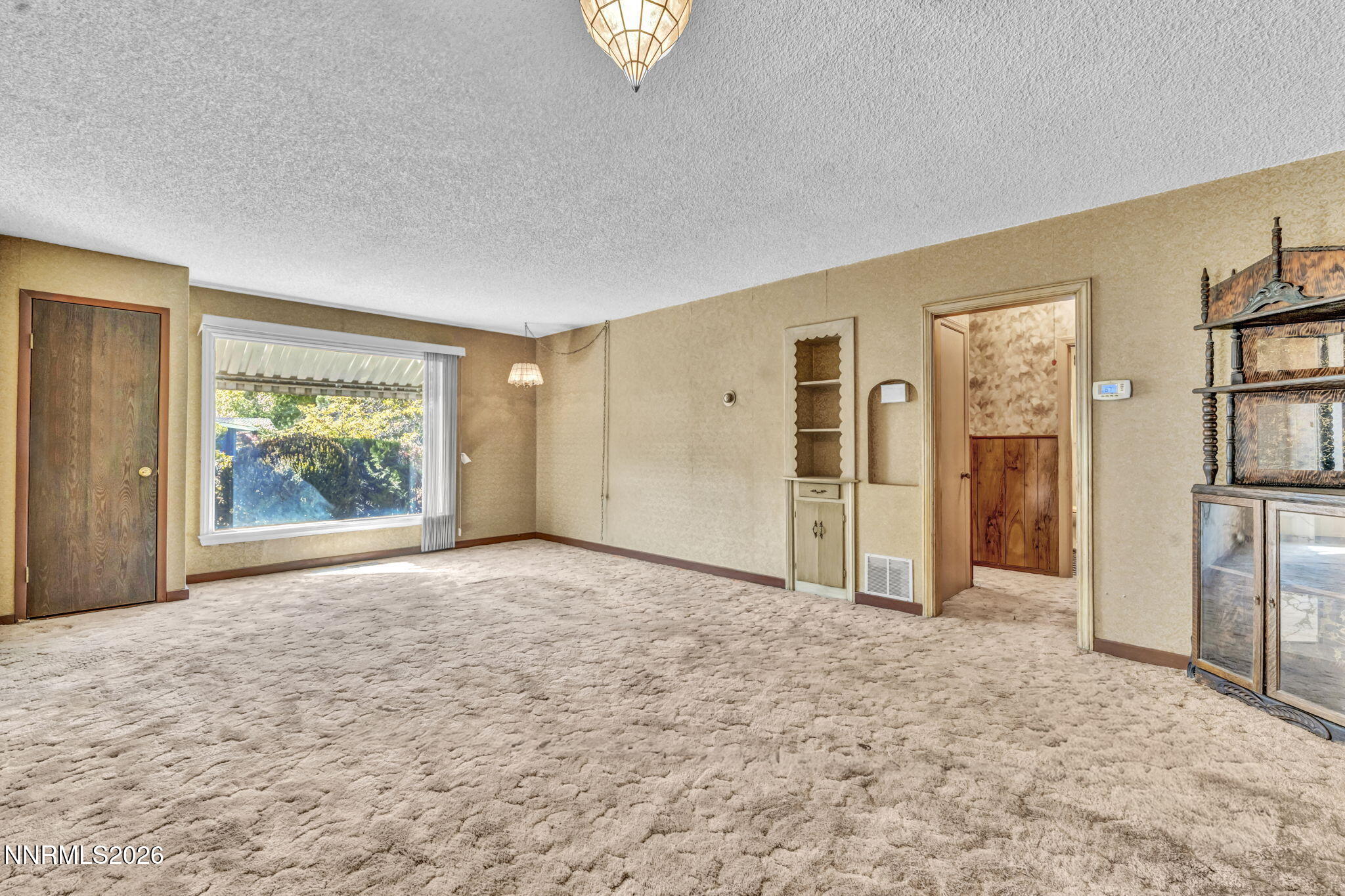 1400 Davidson Way Property Photo 8