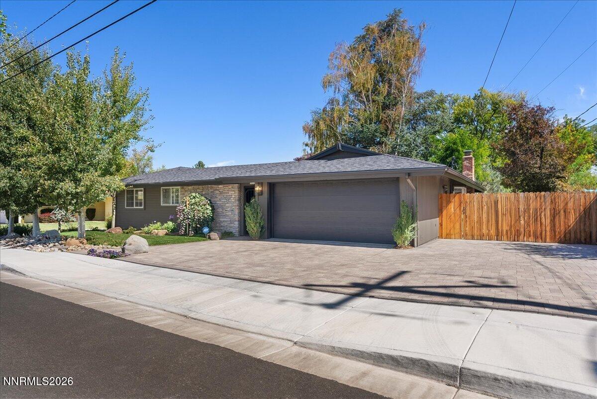 820 Keele Drive Property Photo 1