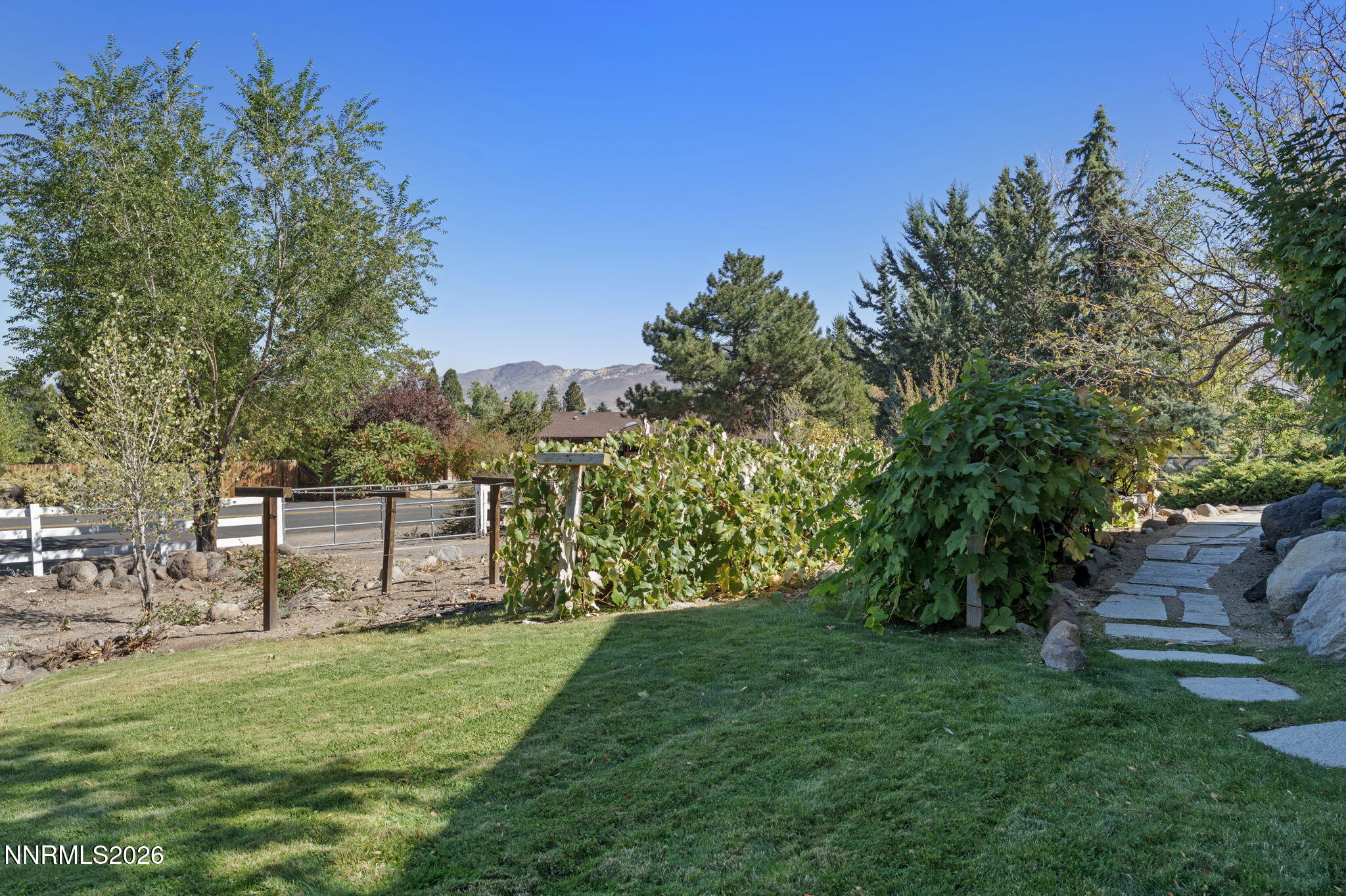 15020 Edmands Drive Property Photo 9