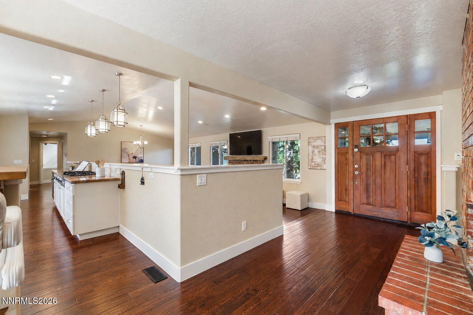 15020 Edmands Drive Property Photo 10