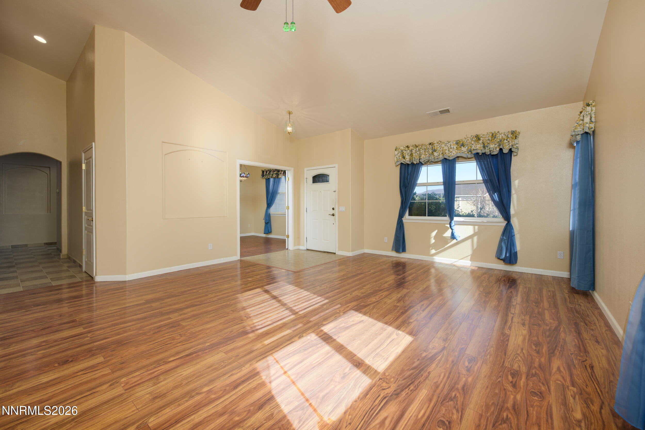 214 Shady Grove Lane Property Photo 5