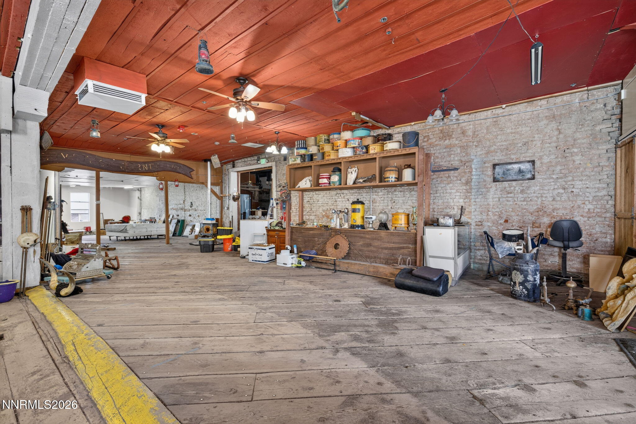 109 S C Street Property Photo 17