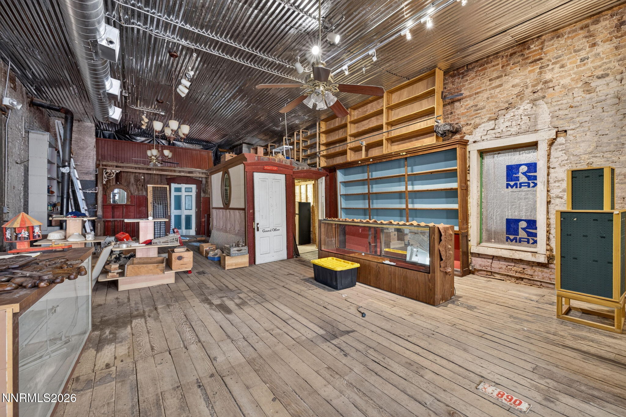109 S C Street Property Photo 21
