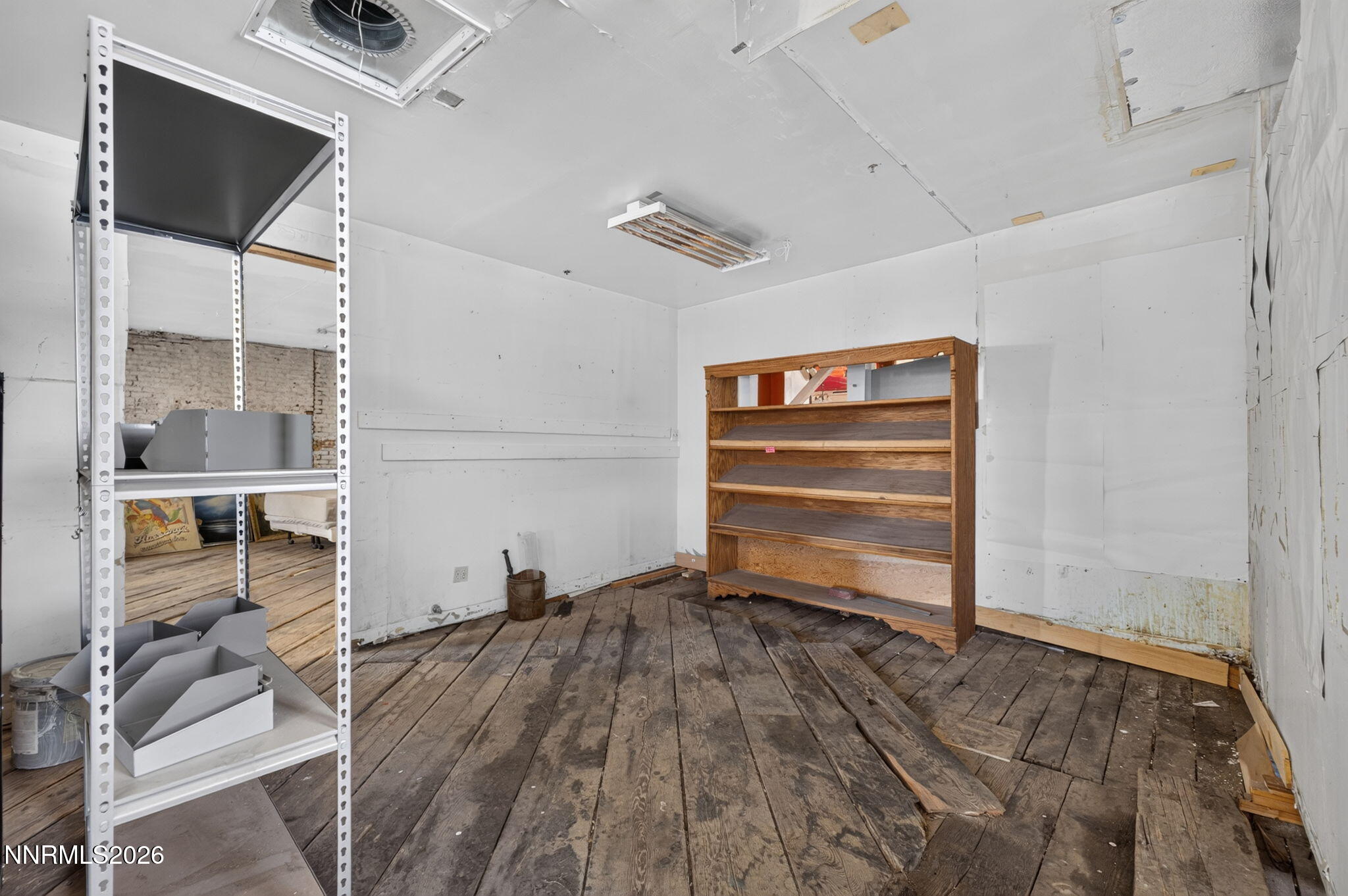 109 S C Street Property Photo 32