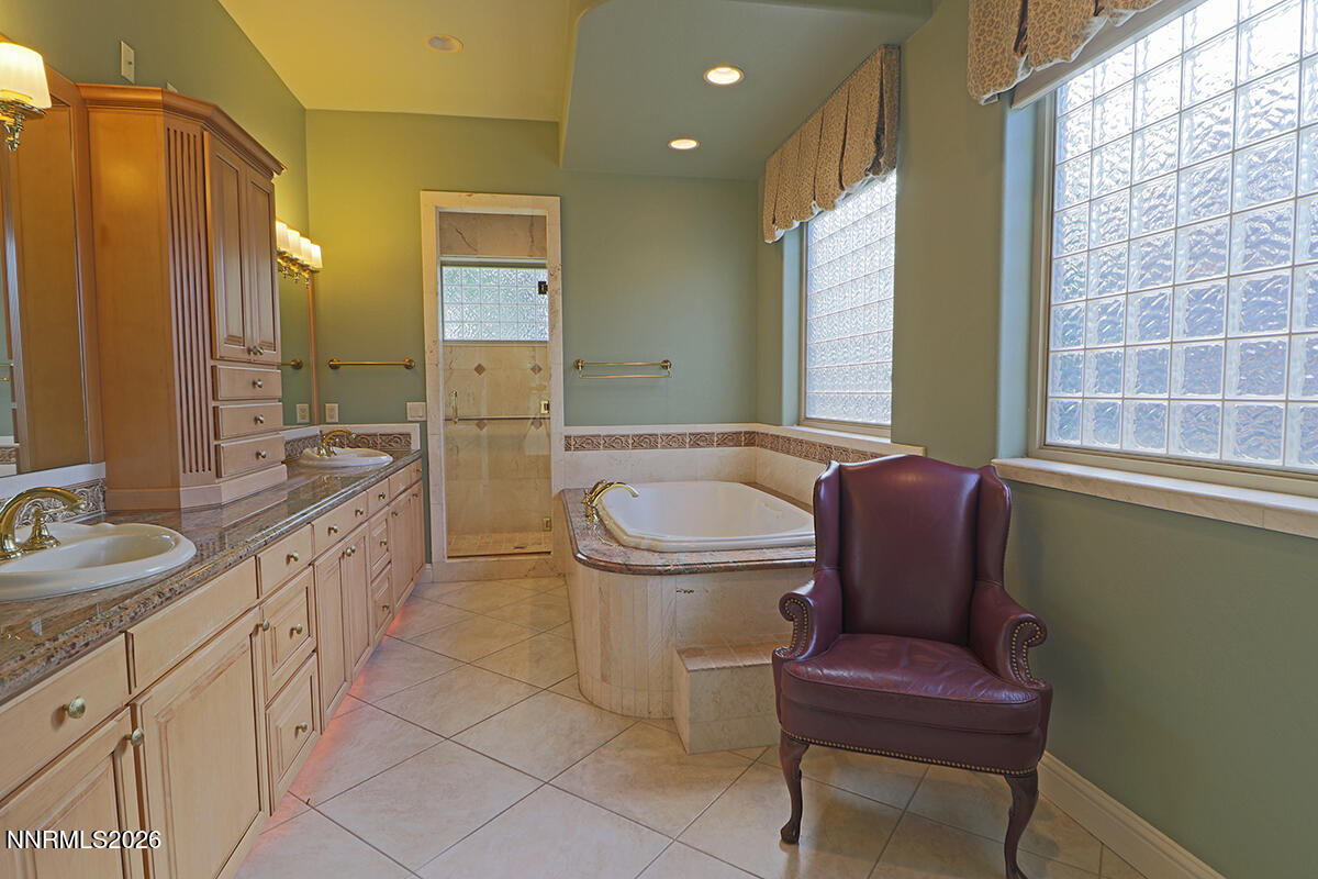 4515 Mountaingate Drive Property Photo 21