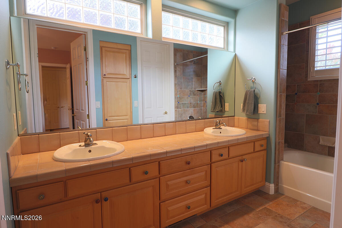 4515 Mountaingate Drive Property Photo 25