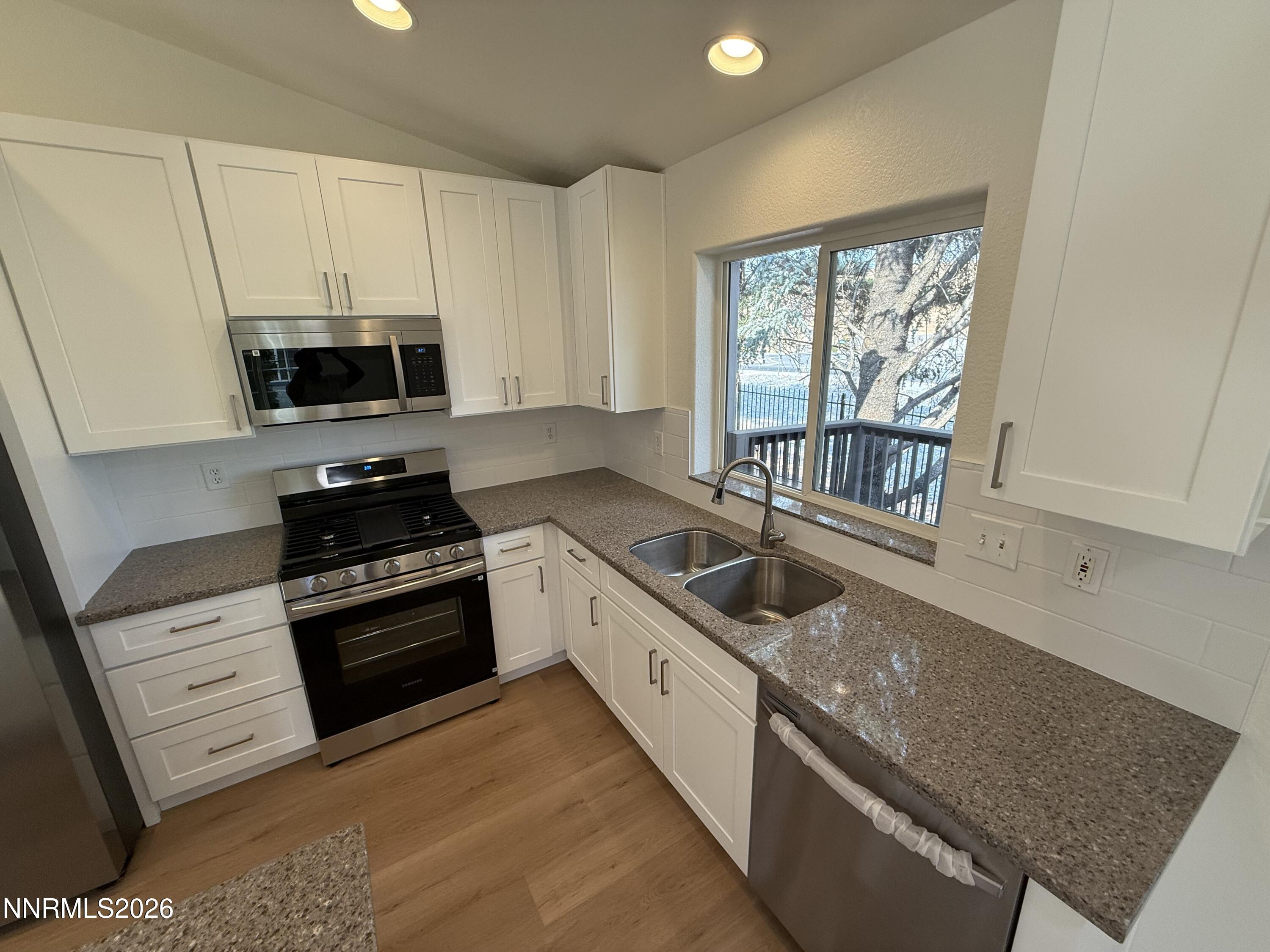 3576 Mashie Court Property Photo 9