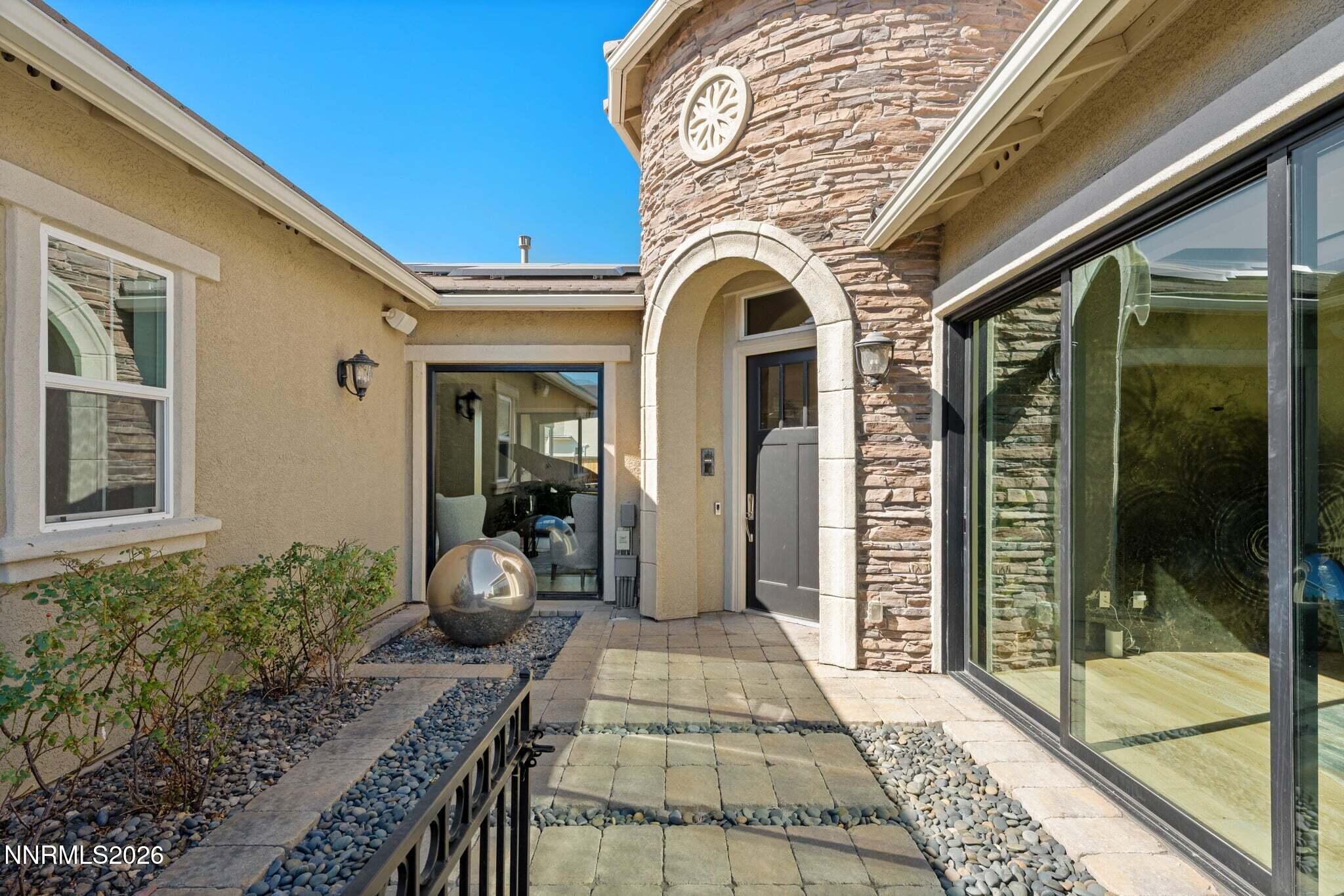 9509 Copper Sky Drive Property Photo 2