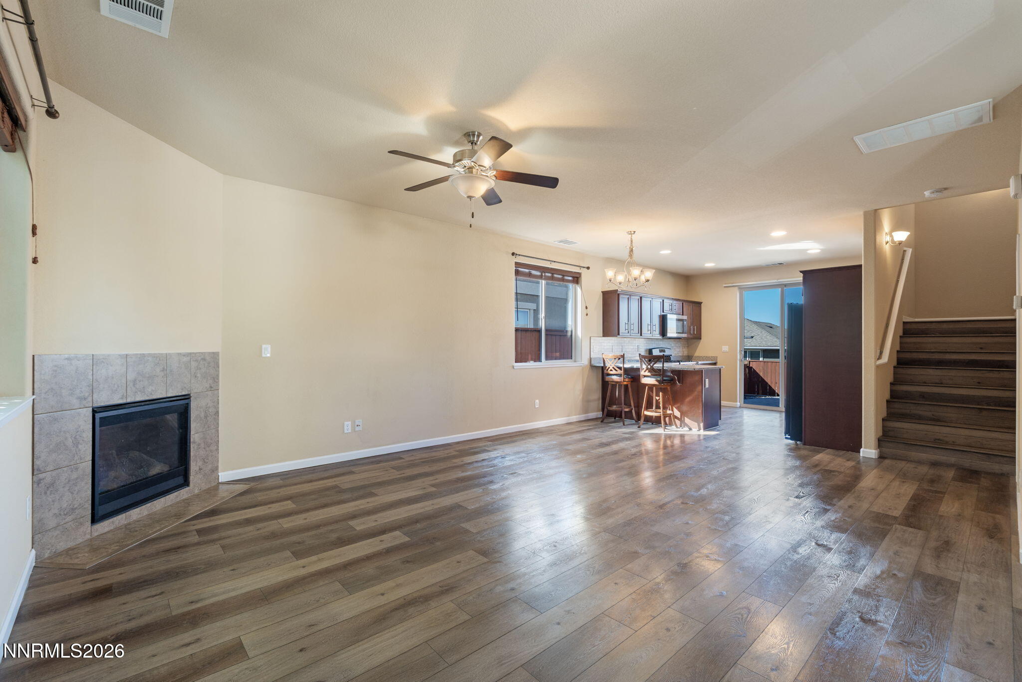 3663 Hollywood Park Drive Property Photo 5