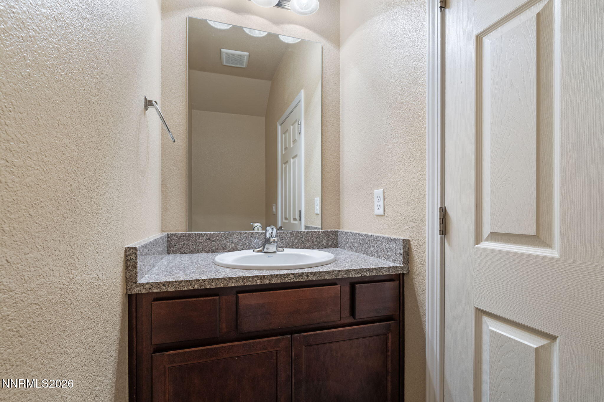 3663 Hollywood Park Drive Property Photo 16