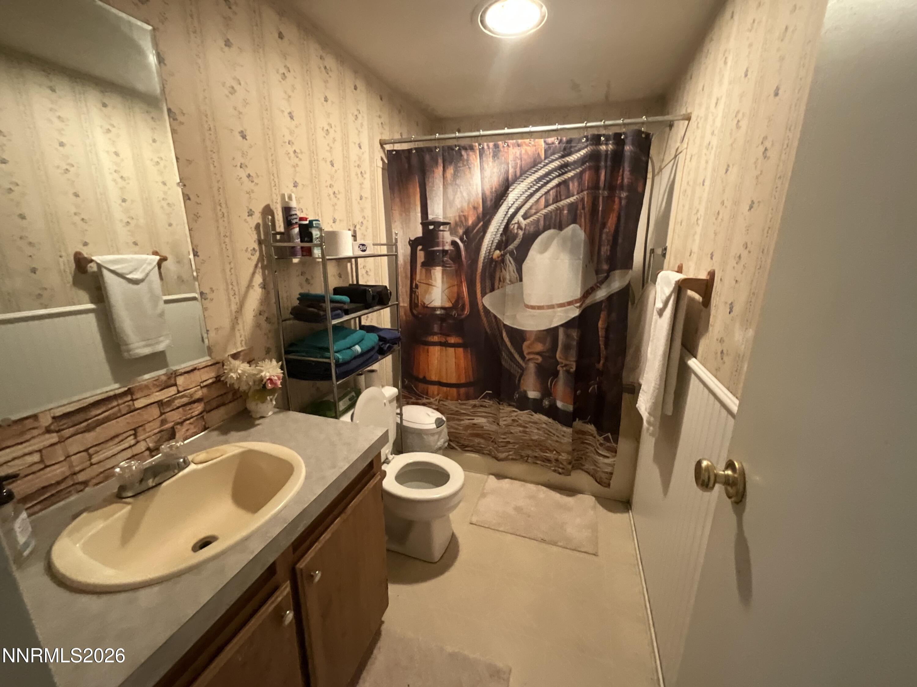 4111 Solias Road Property Photo 6
