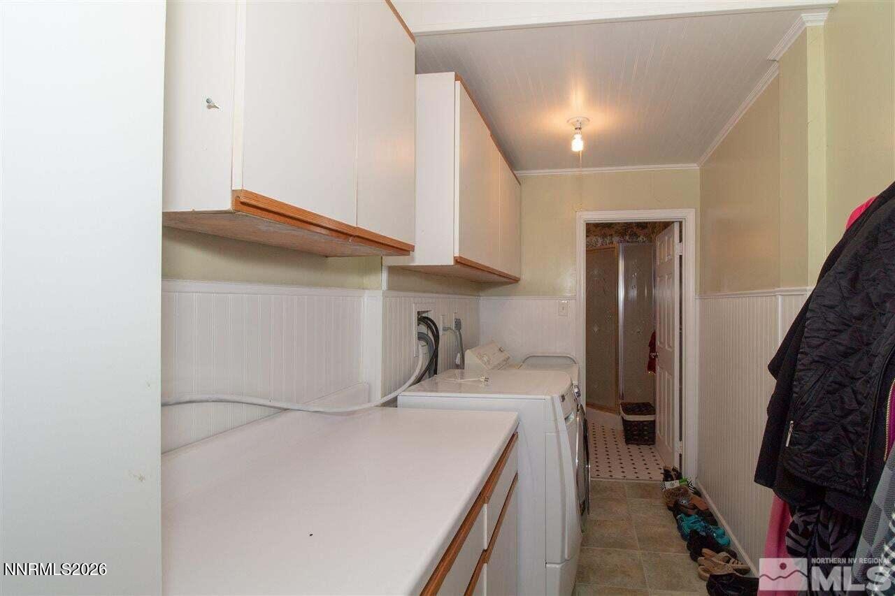 150 E Ridge Street Property Photo 10