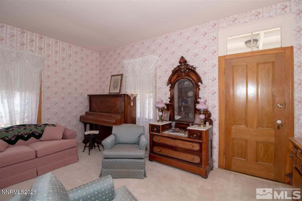 150 E Ridge Street Property Photo 17