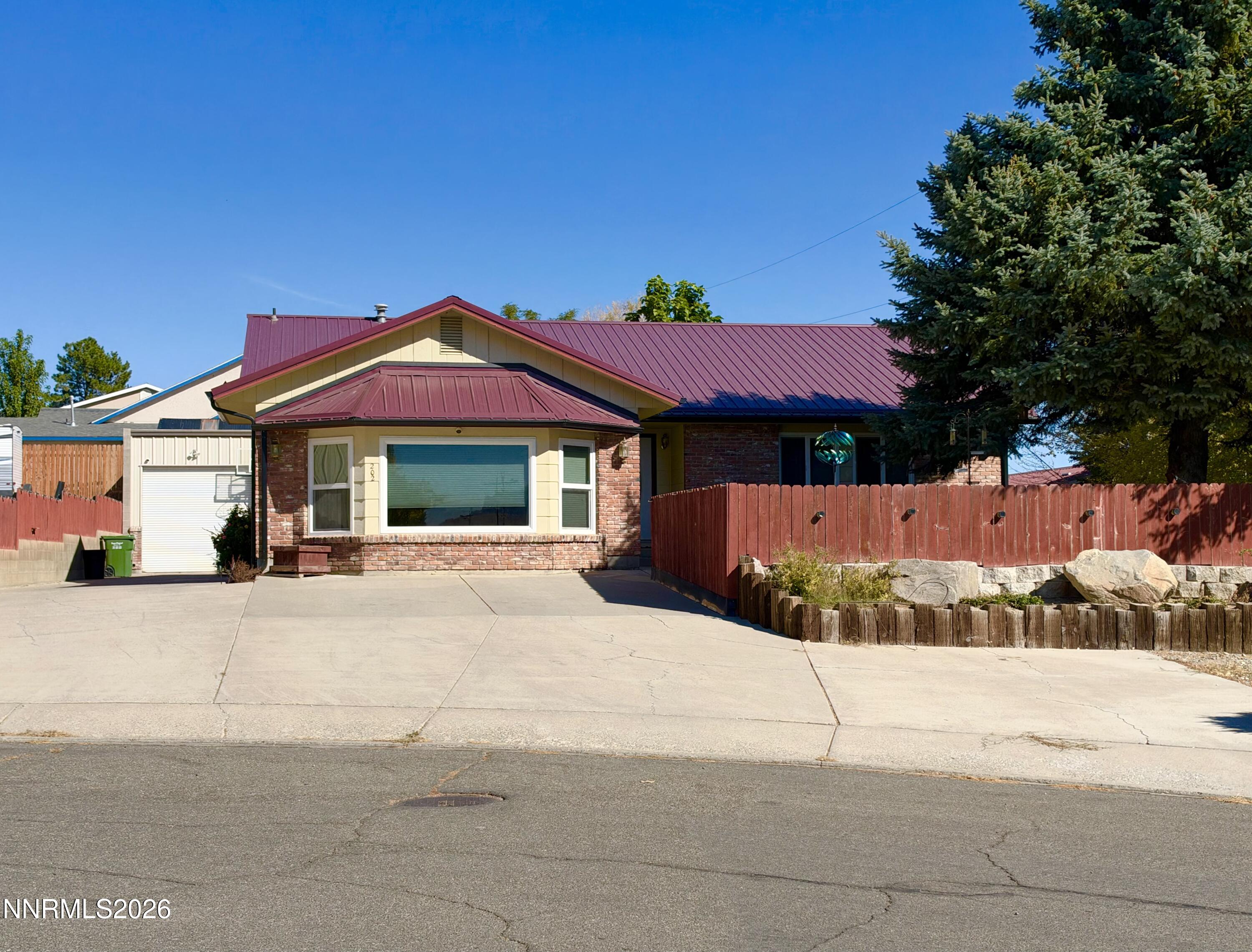 202 Summit Avenue Property Photo 2