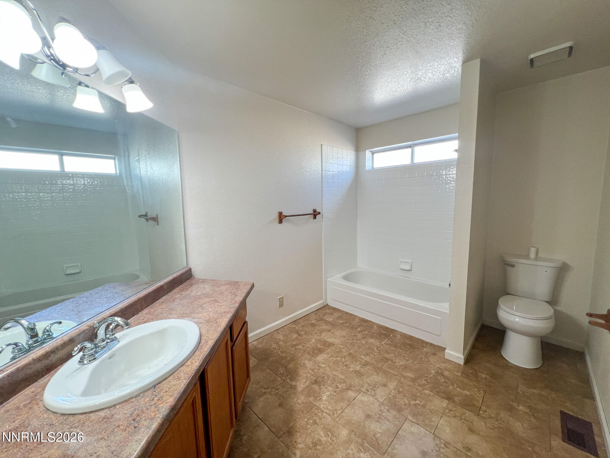 3524 Gwynelle Court Property Photo 14