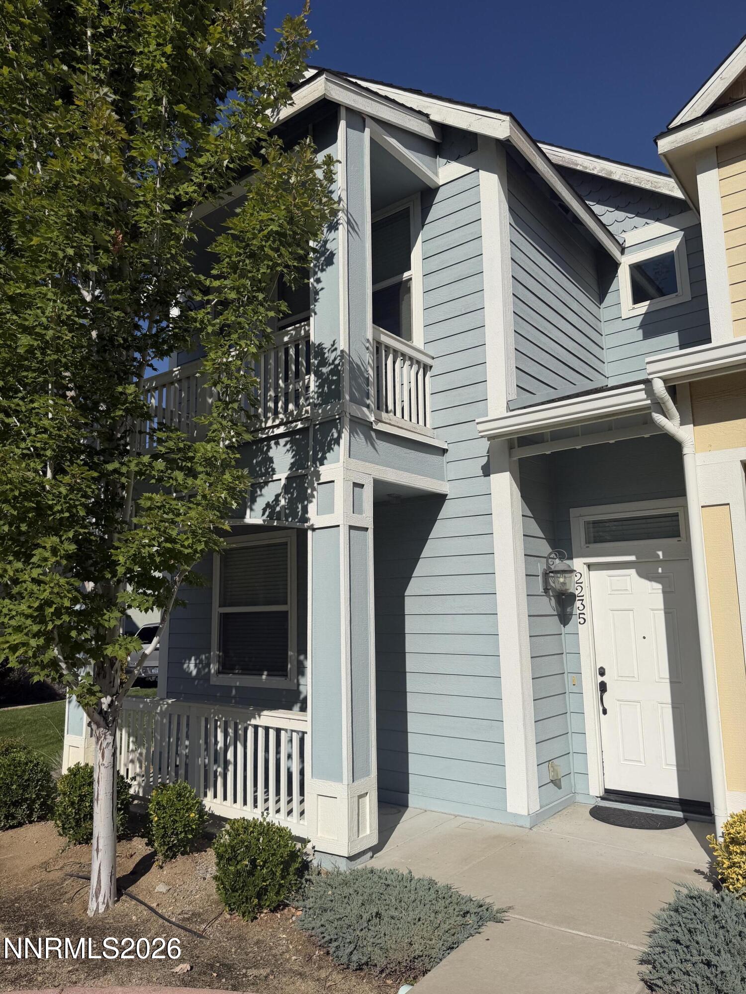 2235 Grosvenor Park Place Property Photo 2
