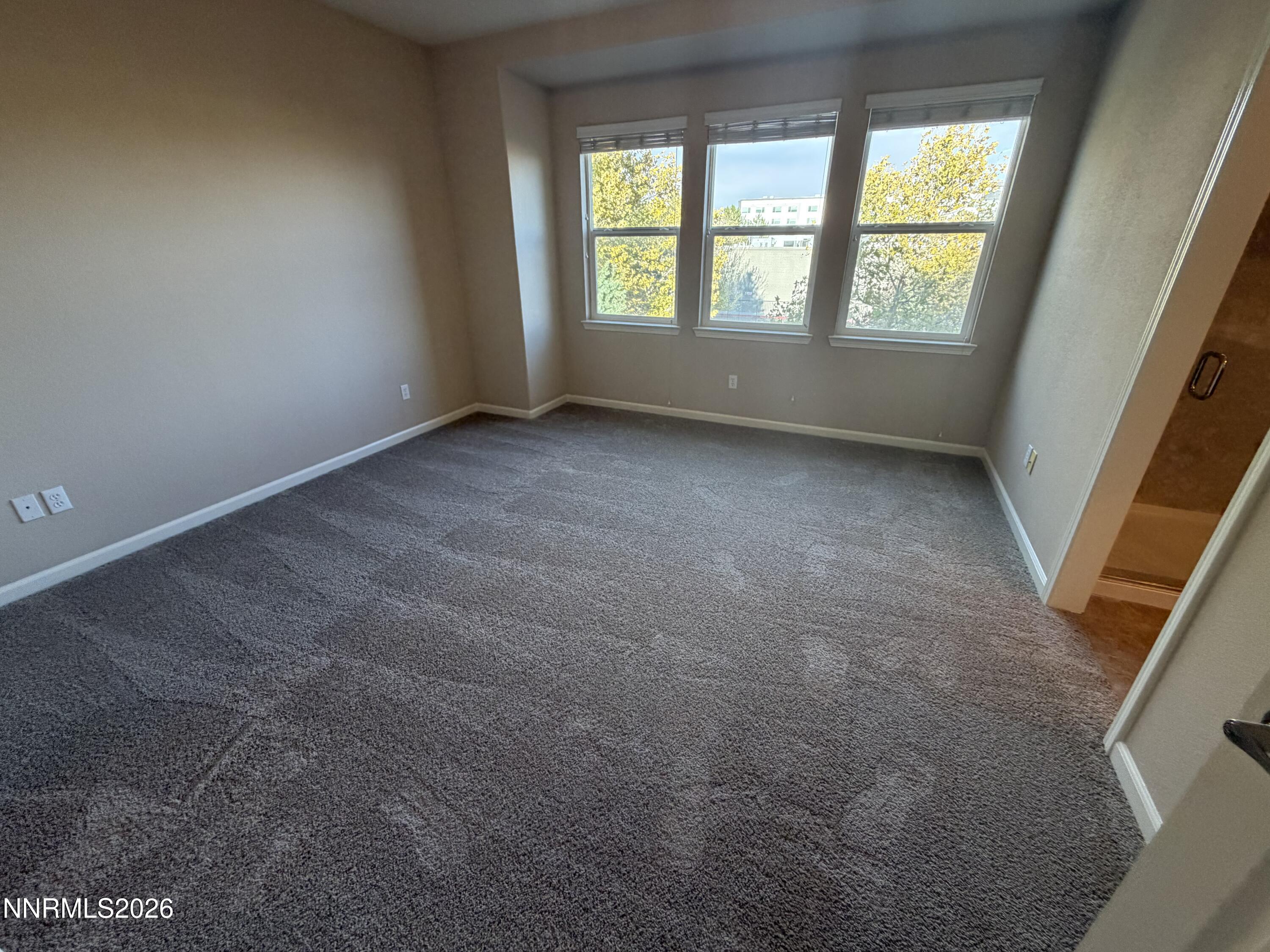 2235 Grosvenor Park Place Property Photo 9