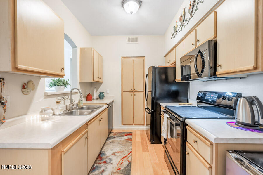 6850 Sharlands Avenue # 1005 Property Photo 16