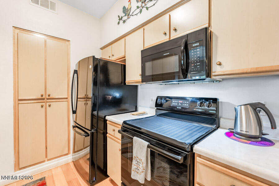 6850 Sharlands Avenue # 1005 Property Photo 17
