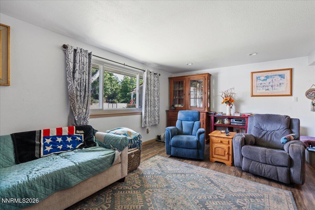 7353 Wallsend Drive Property Photo 4