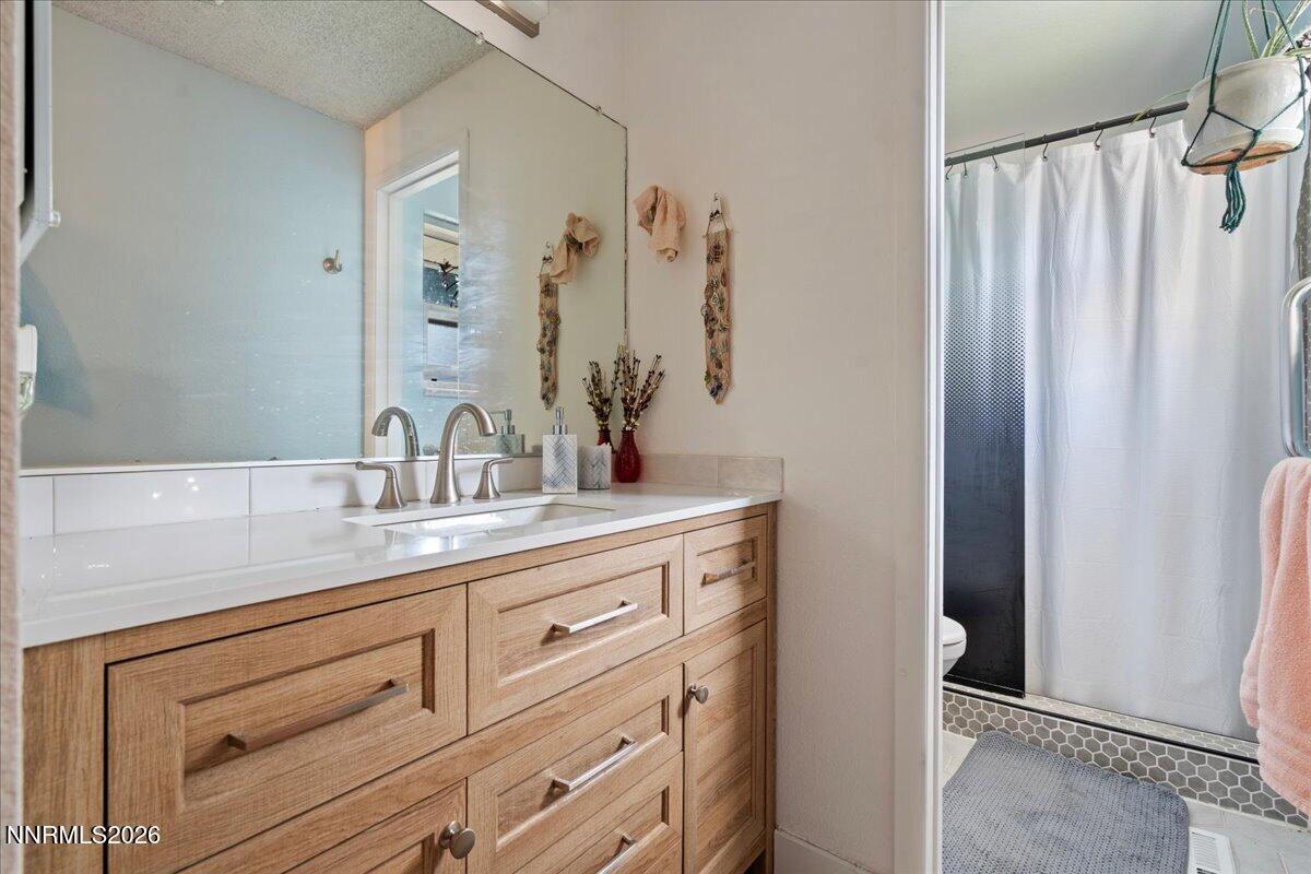 7353 Wallsend Drive Property Photo 20