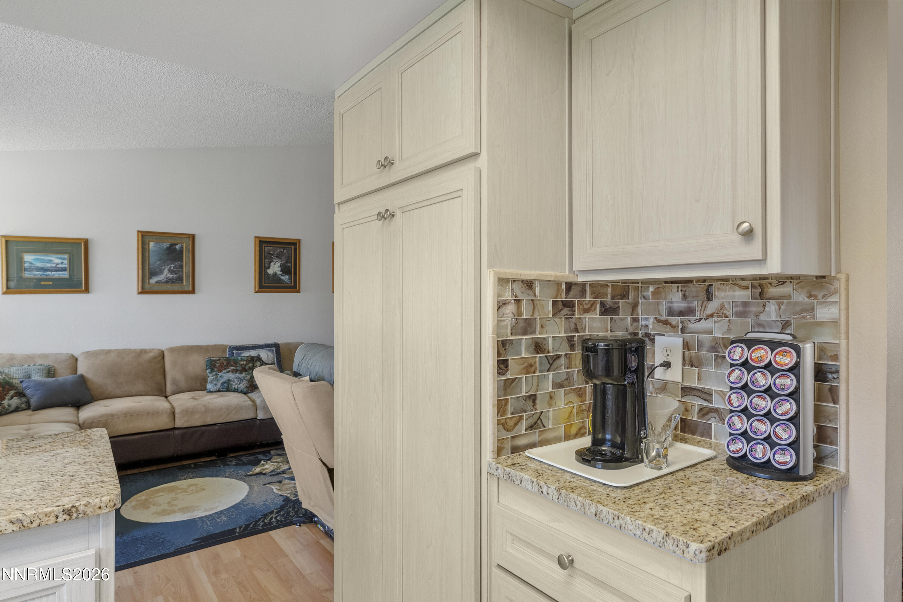 2561 Woodcrest Lane Property Photo 9