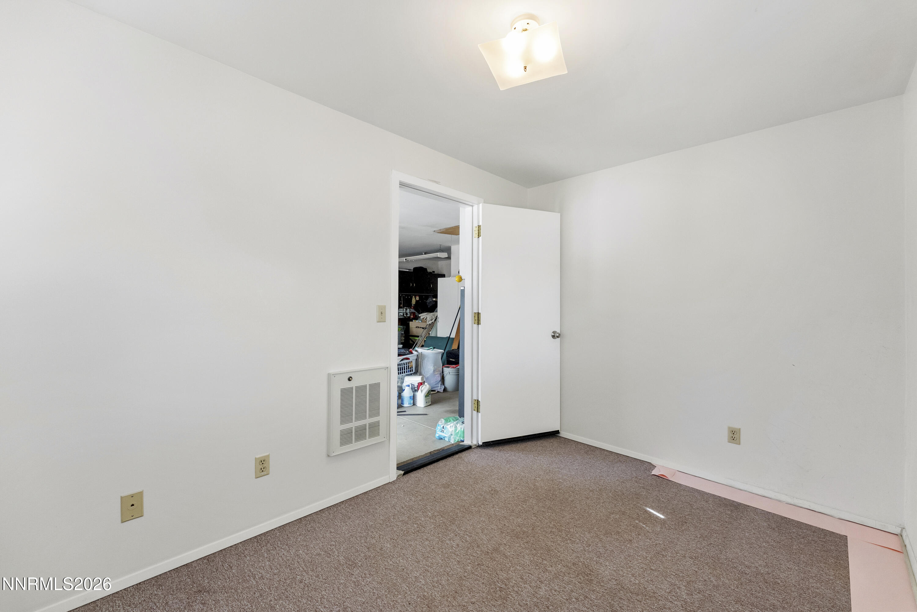 2561 Woodcrest Lane Property Photo 29