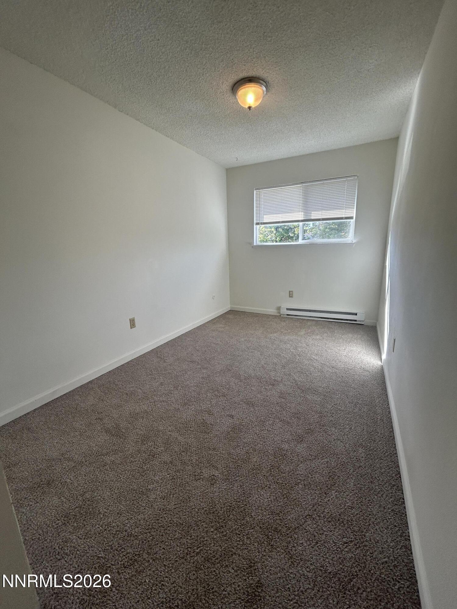 489 Smithridge Park Property Photo 9