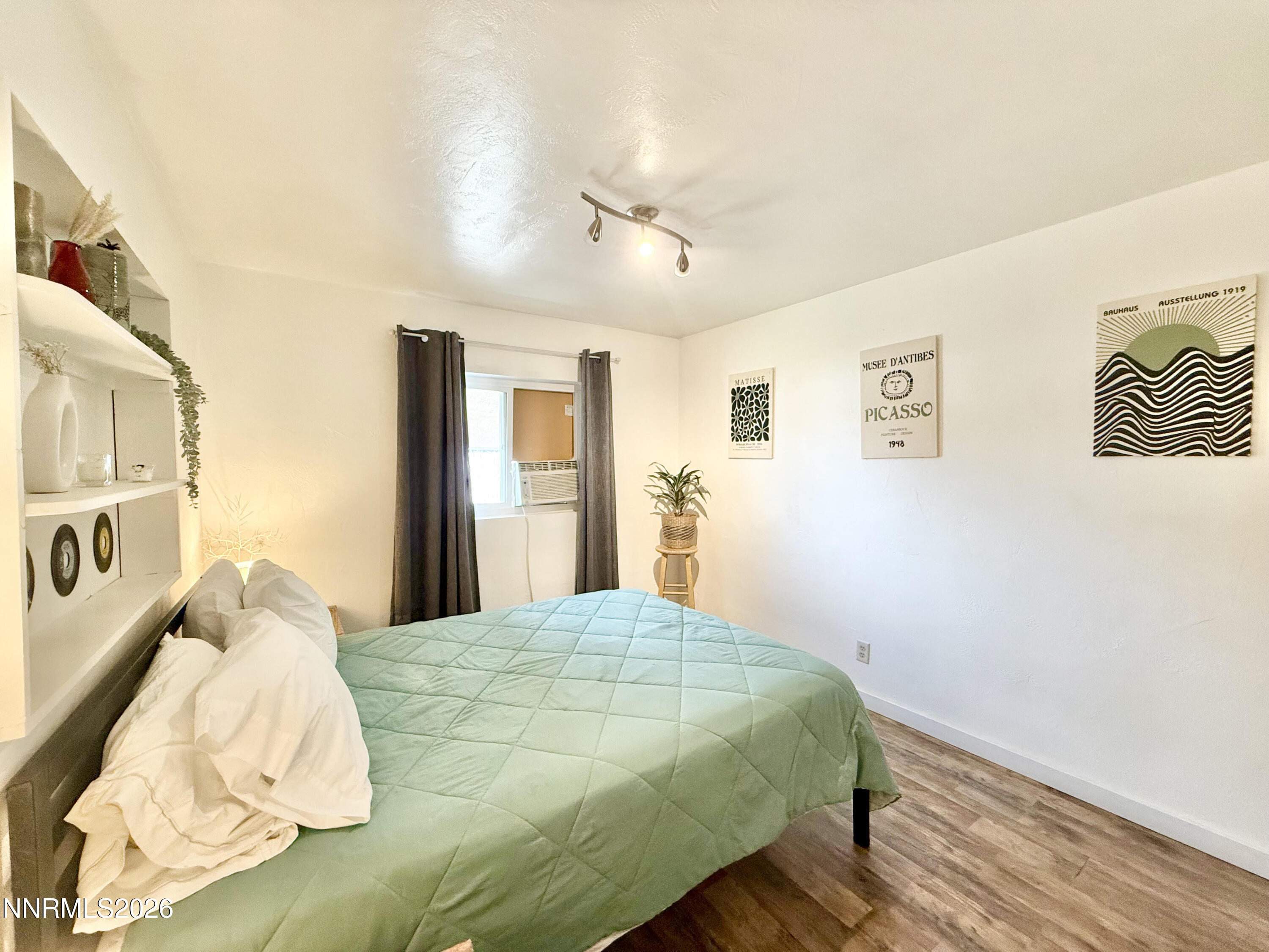 21 Arnold Avenue Property Photo 32