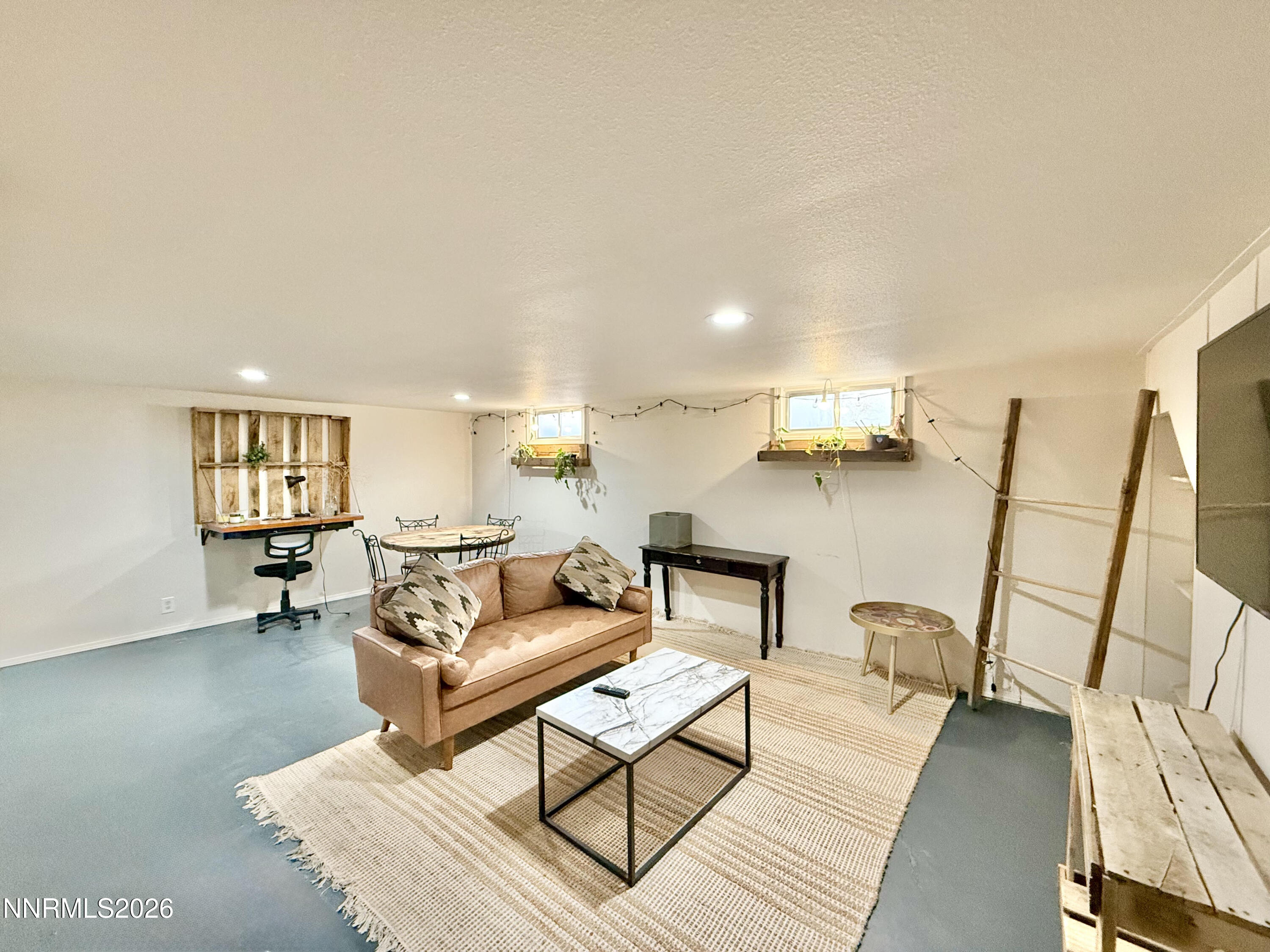 21 Arnold Avenue Property Photo 50