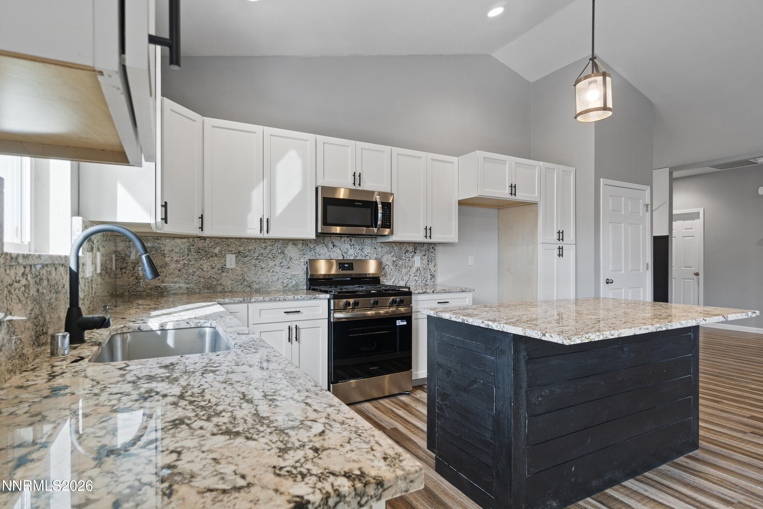 776 Great Basin Lane Property Photo 12