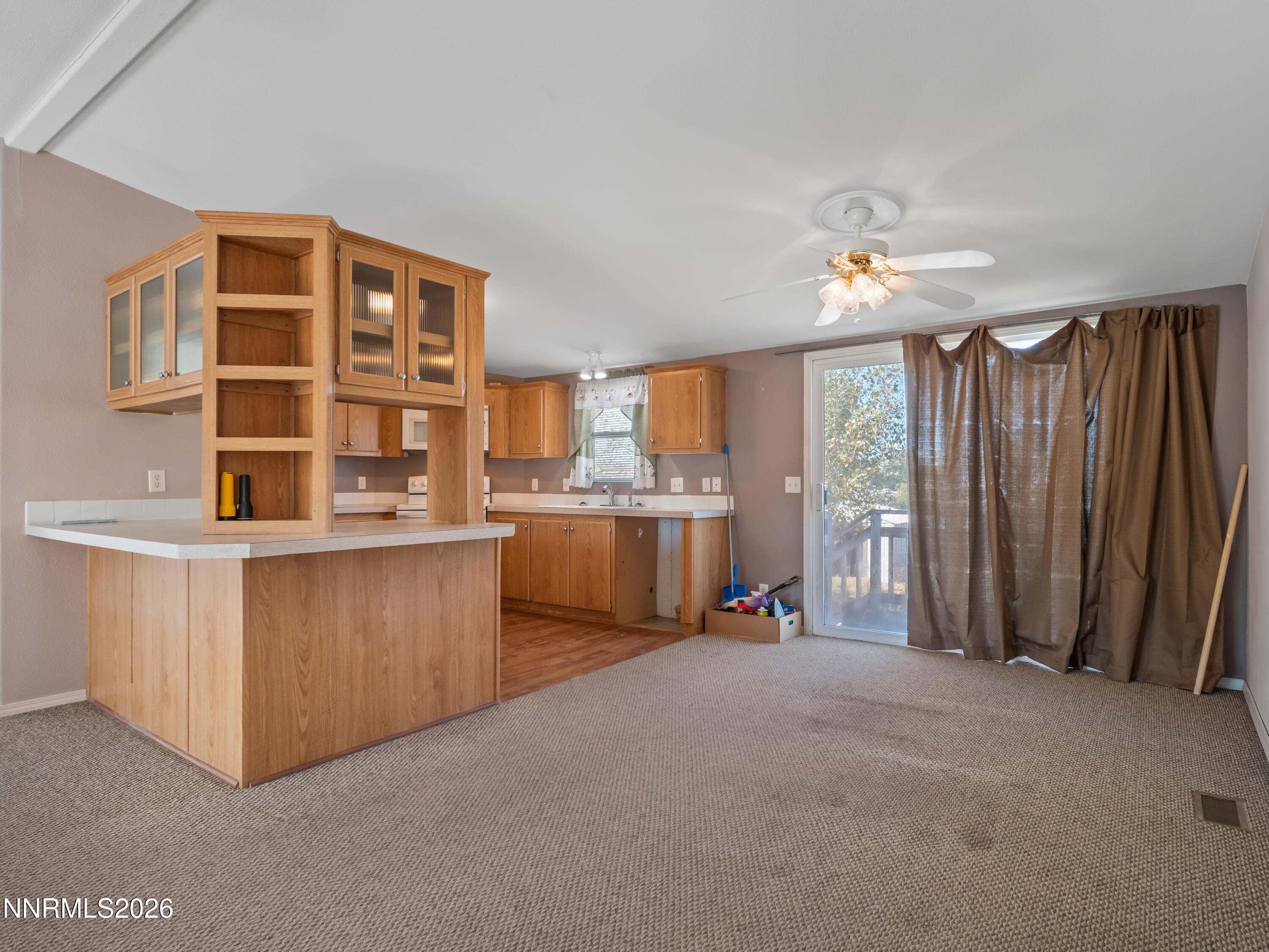70 Mountain Lane Property Photo 10