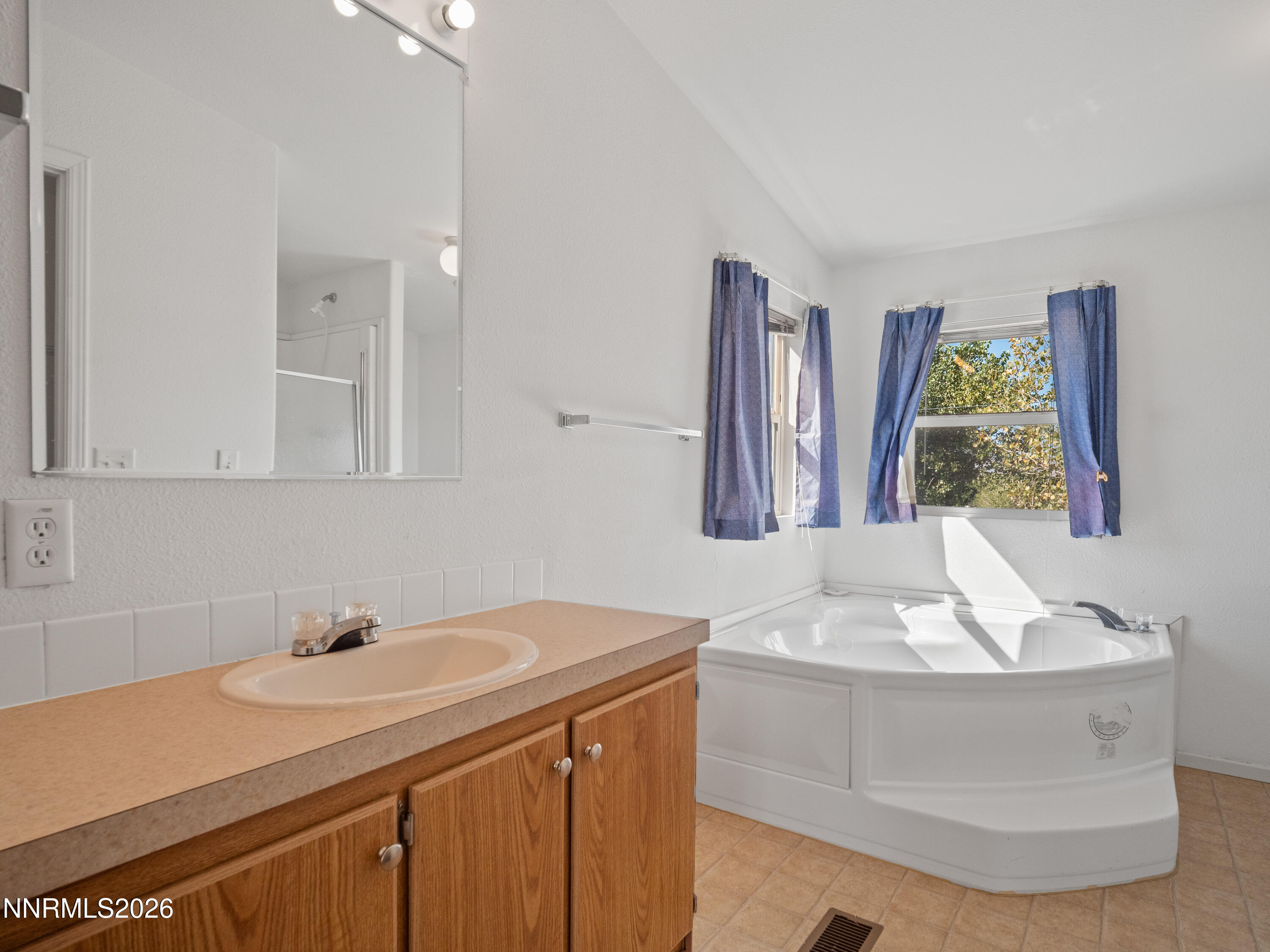 70 Mountain Lane Property Photo 19