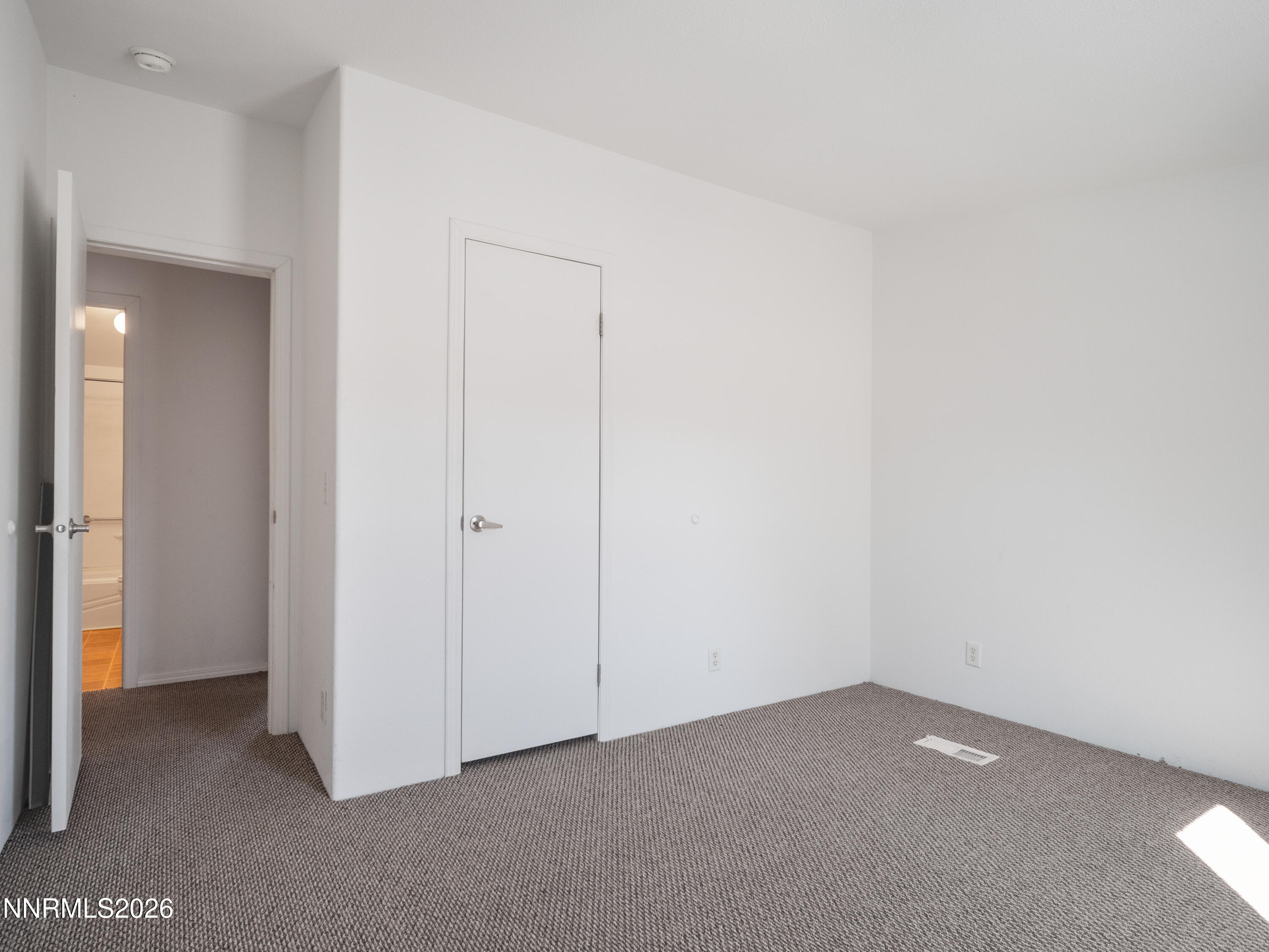 70 Mountain Lane Property Photo 30
